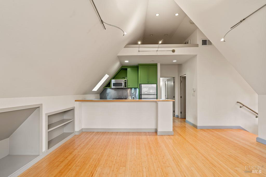 Detail Gallery Image 52 of 72 For 1212 N Fitch Mountain Rd, Healdsburg,  CA 95448 - 5 Beds | 3 Baths