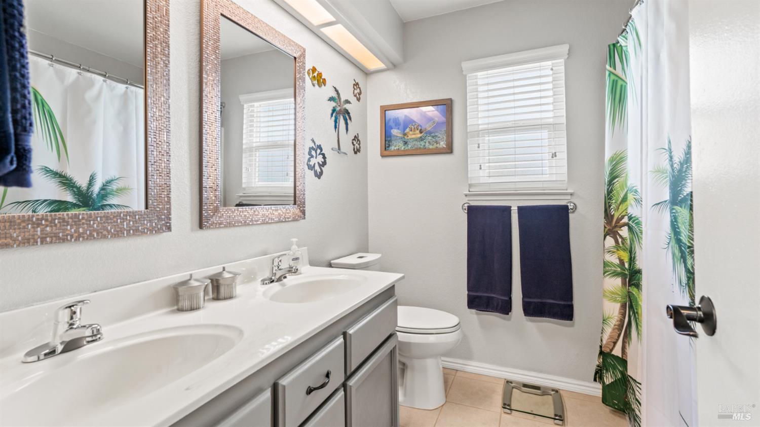 Detail Gallery Image 30 of 72 For 606 Sunnyvale Pl, Vacaville,  CA 95687 - 5 Beds | 2/1 Baths