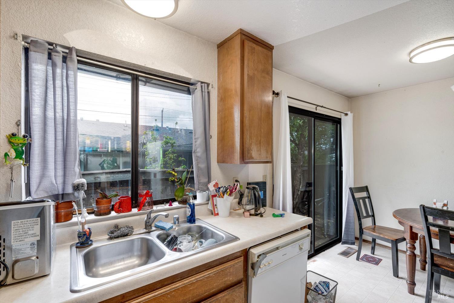 Detail Gallery Image 9 of 31 For 2038 Terry Rd, Santa Rosa,  CA 95403 - – Beds | – Baths