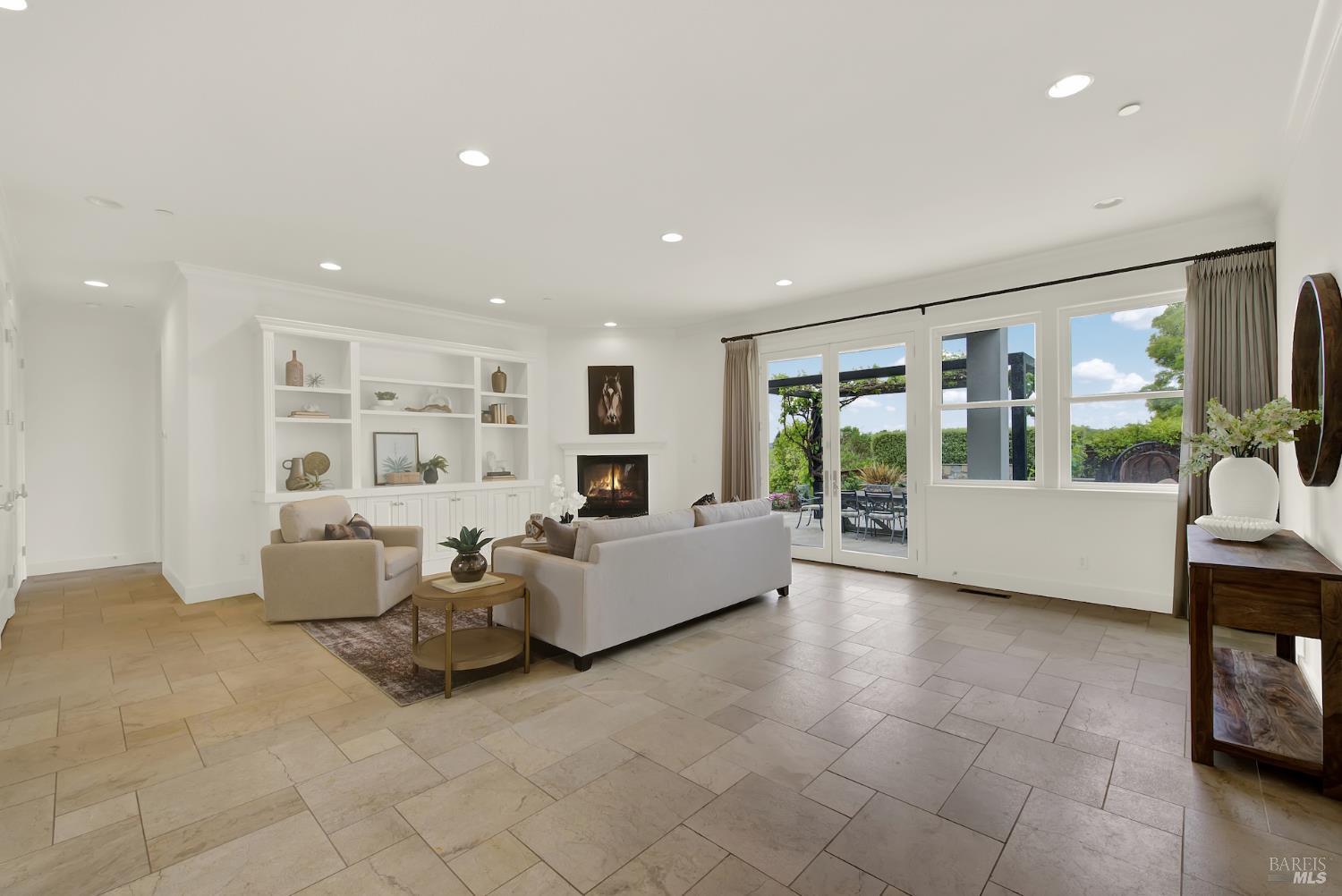 Detail Gallery Image 19 of 95 For 213 Cardwell Ct, Napa,  CA 94559 - 4 Beds | 3/1 Baths