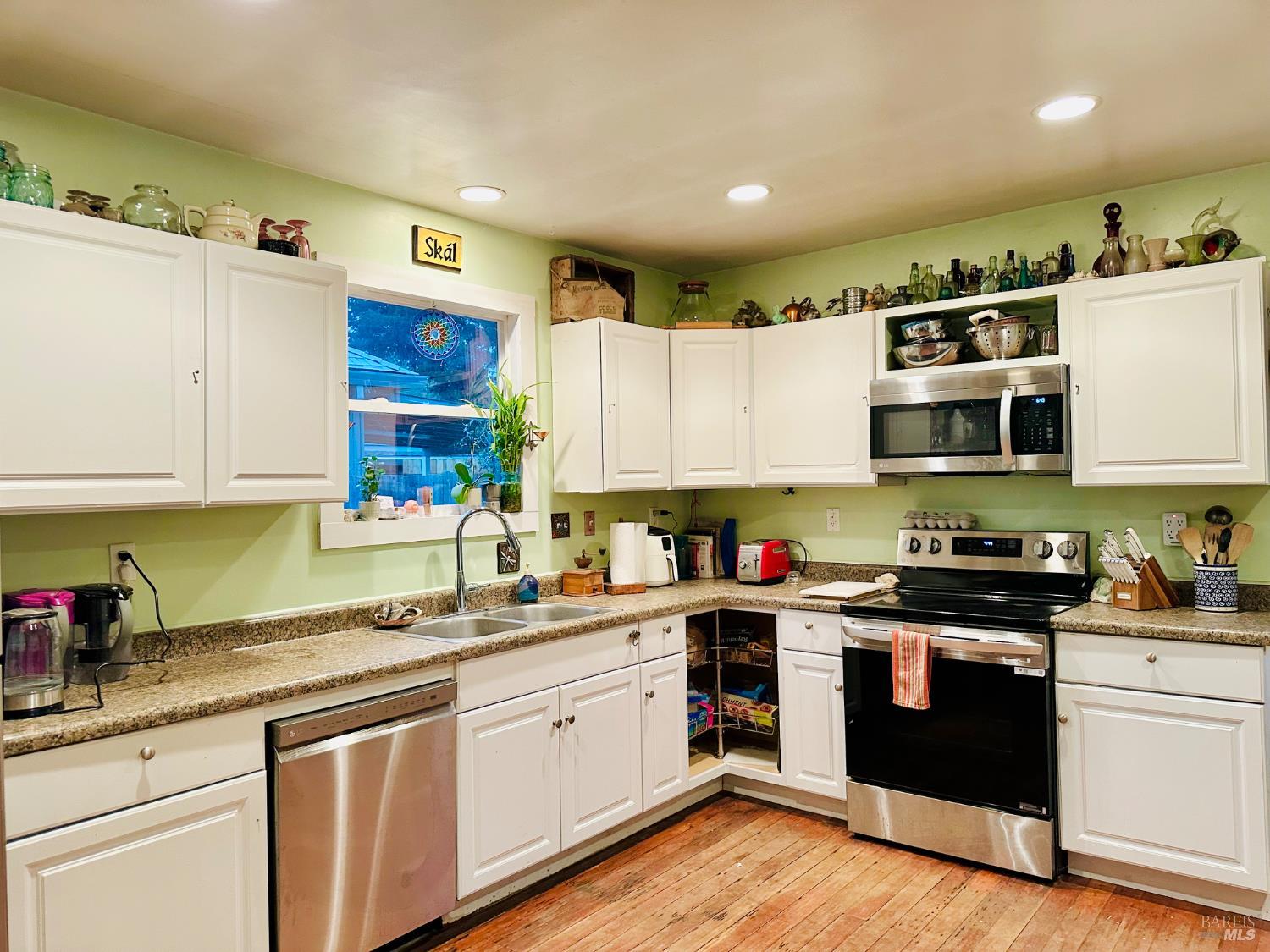 Detail Gallery Image 10 of 33 For 108 Pierson St, Santa Rosa,  CA 95401 - 2 Beds | 1 Baths