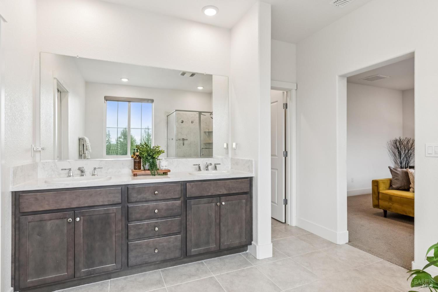 Detail Gallery Image 35 of 52 For 2919 Shaver St, Fairfield,  CA 94533 - 4 Beds | 3 Baths