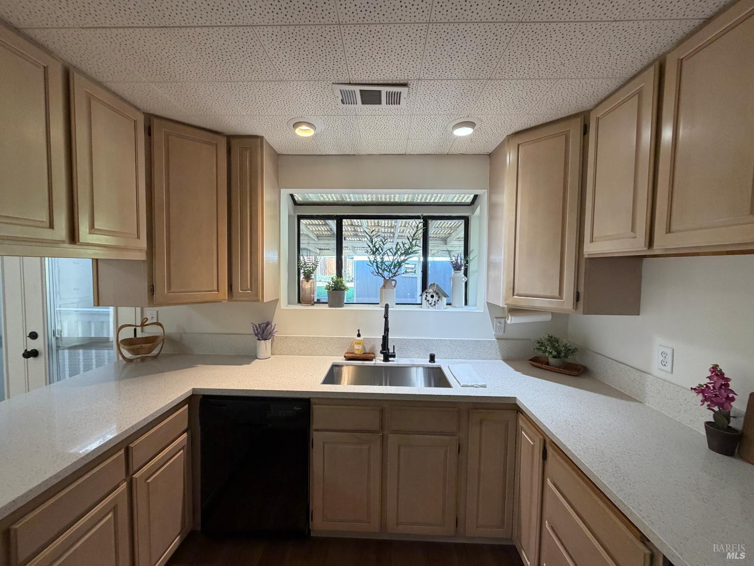 Detail Gallery Image 18 of 53 For 138 Gardiner Way, Rio Vista,  CA 94571 - 5 Beds | 3 Baths