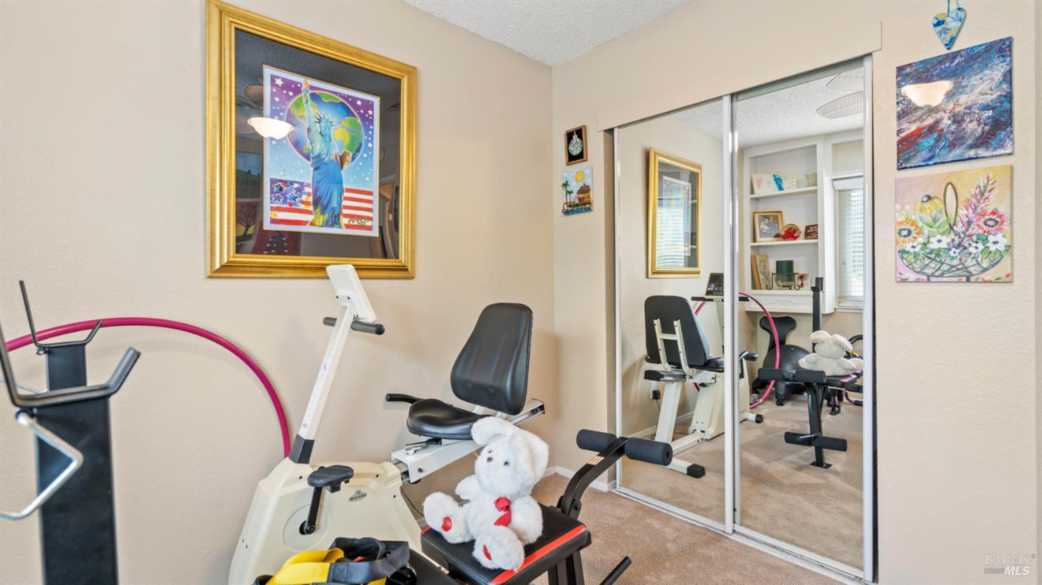 Detail Gallery Image 34 of 72 For 606 Sunnyvale Pl, Vacaville,  CA 95687 - 5 Beds | 2/1 Baths