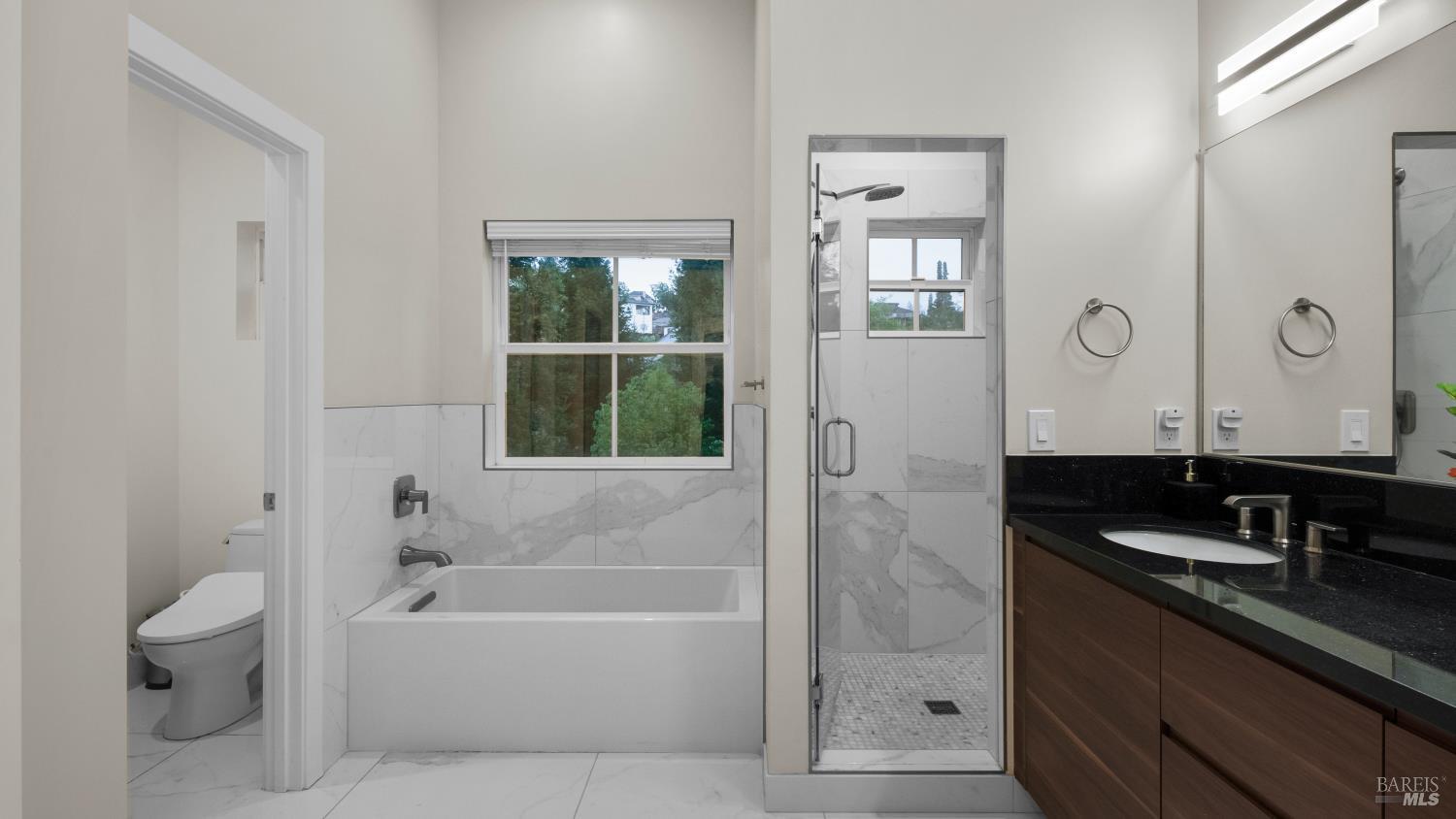 Detail Gallery Image 36 of 74 For 3720 Deauville Pl, Santa Rosa,  CA 95403 - 6 Beds | 4 Baths