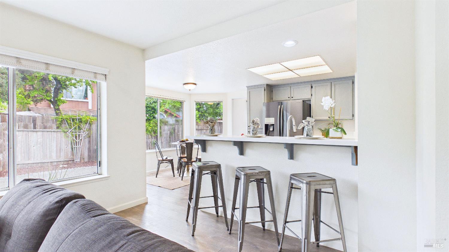 Detail Gallery Image 19 of 45 For 6424 Apollo Pl, Windsor,  CA 95492 - 4 Beds | 3 Baths