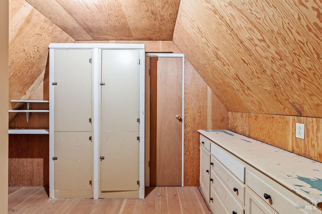 Detail Gallery Image 34 of 72 For 1212 N Fitch Mountain Rd, Healdsburg,  CA 95448 - 5 Beds | 3 Baths