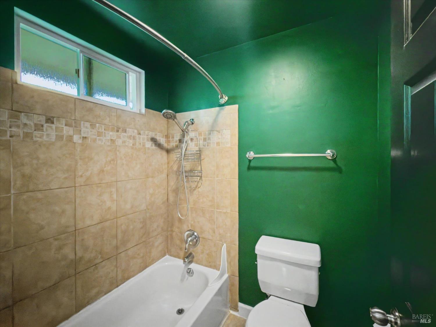 Detail Gallery Image 41 of 68 For 456 Marbella Ln, Vacaville,  CA 95688 - 4 Beds | 2 Baths