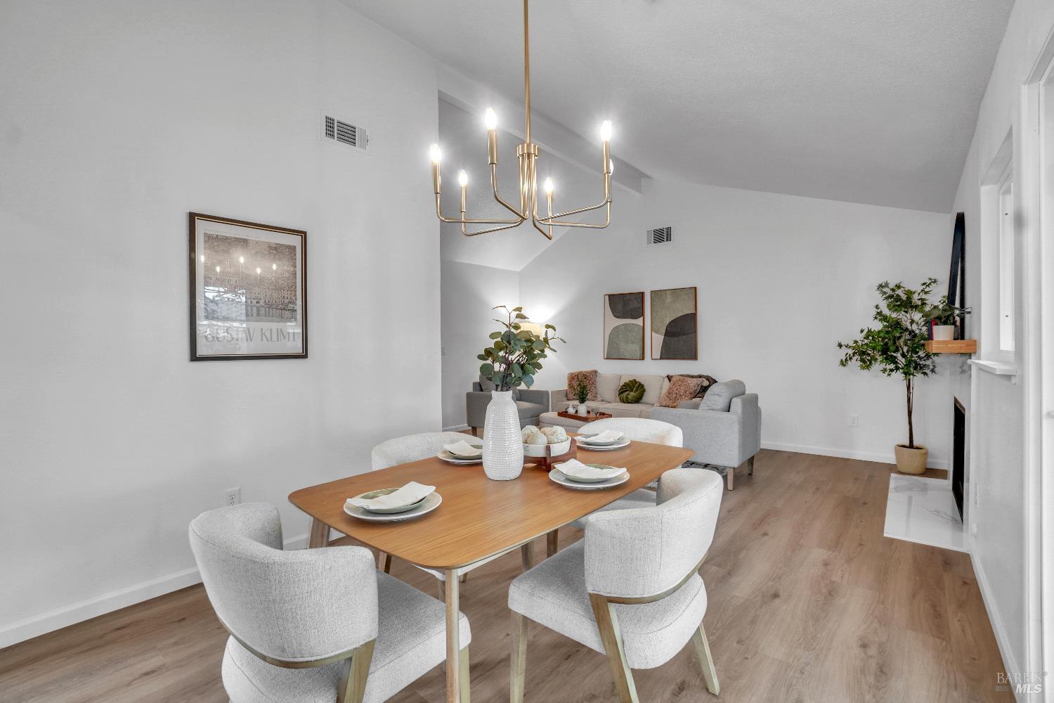 Detail Gallery Image 11 of 47 For 607 Seagull Dr, Suisun City,  CA 94585 - 3 Beds | 2 Baths