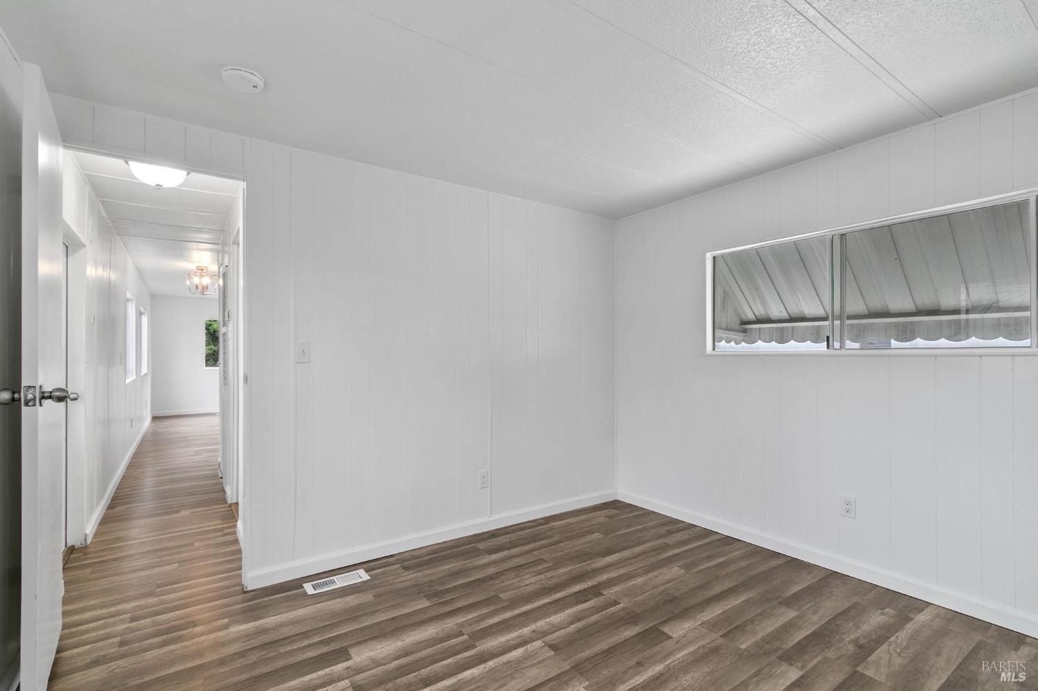 Detail Gallery Image 12 of 14 For 2500 Springs Rd 130, Vallejo,  CA 94591 - 1 Beds | 1 Baths