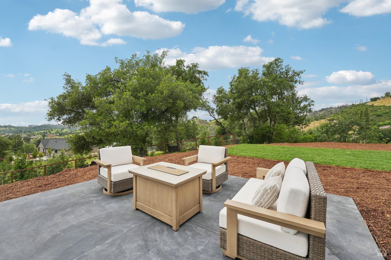 Detail Gallery Image 53 of 80 For 5663 Crystal Dr, Santa Rosa,  CA 95404 - 5 Beds | 3/1 Baths