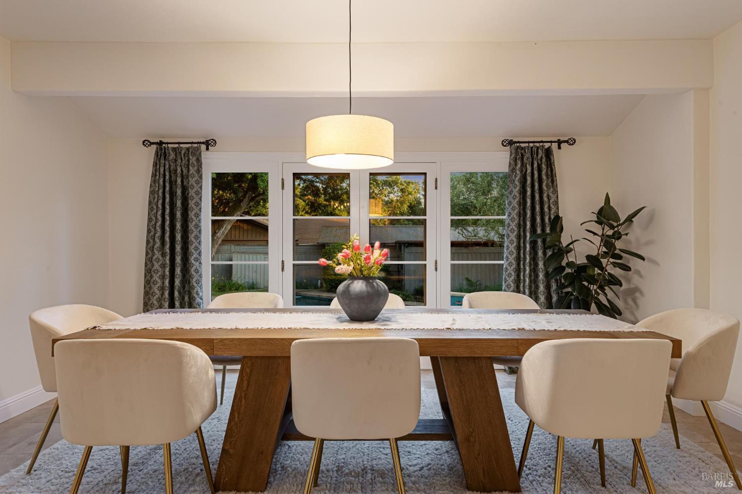 Detail Gallery Image 13 of 71 For 1021 Rose Dr, Napa,  CA 94558 - 4 Beds | 4 Baths