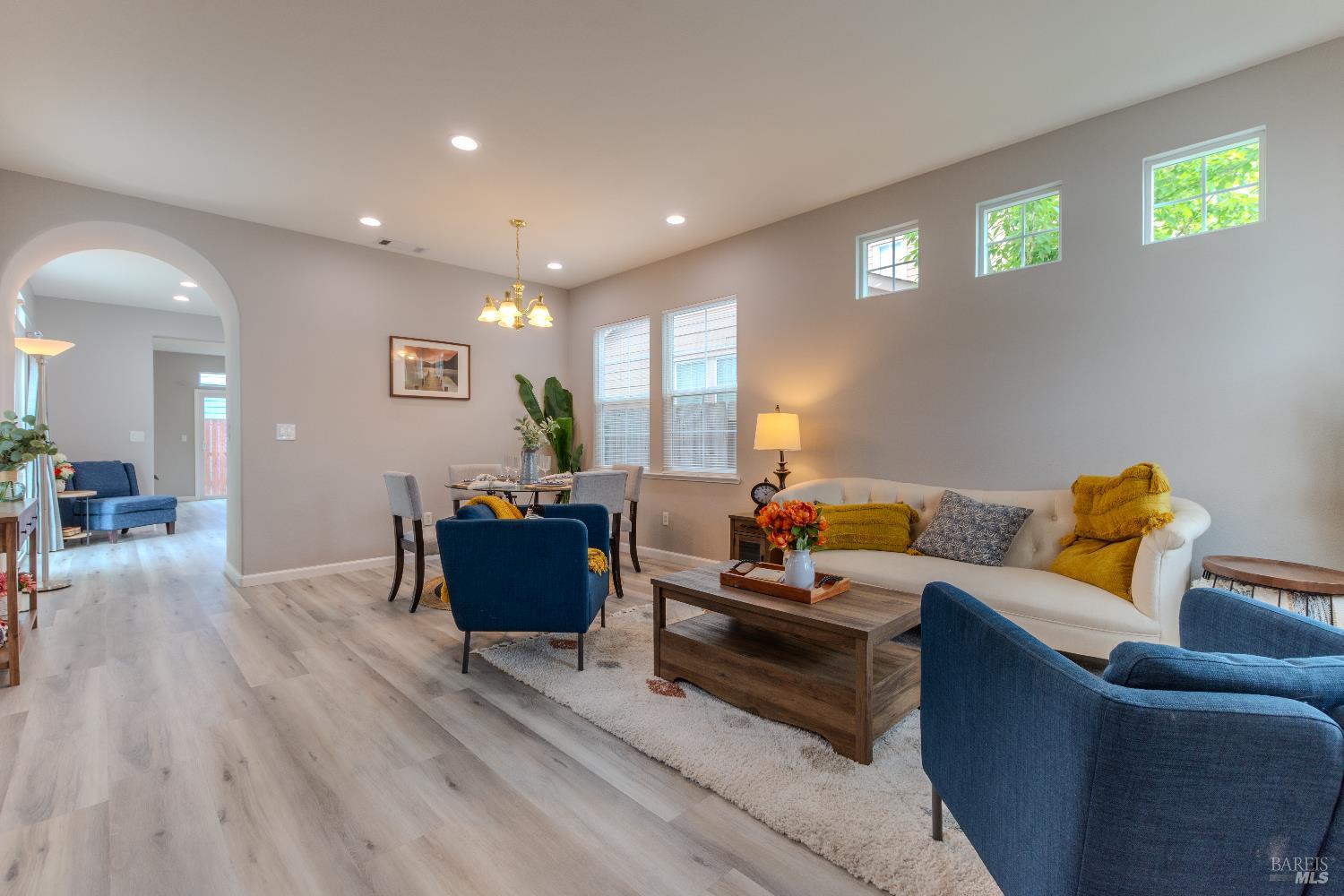 Detail Gallery Image 6 of 36 For 1018 Freedom Dr, Suisun City,  CA 94585 - 4 Beds | 2/1 Baths