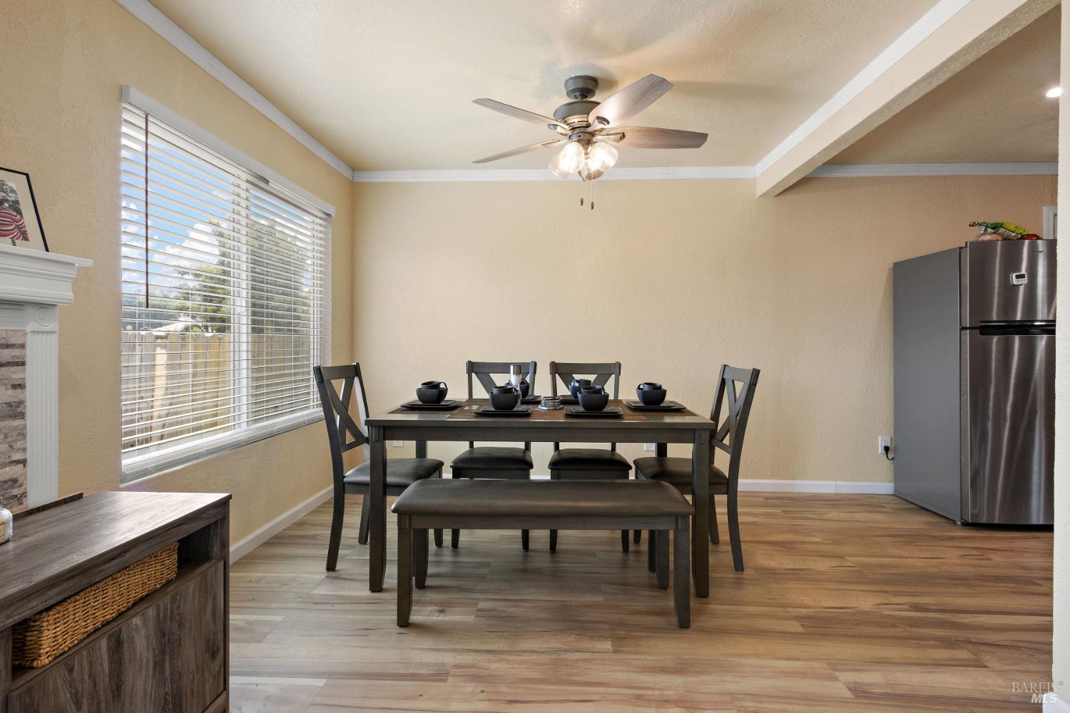 Detail Gallery Image 6 of 17 For 942 5th St, Vallejo,  CA 94590 - 3 Beds | 2 Baths