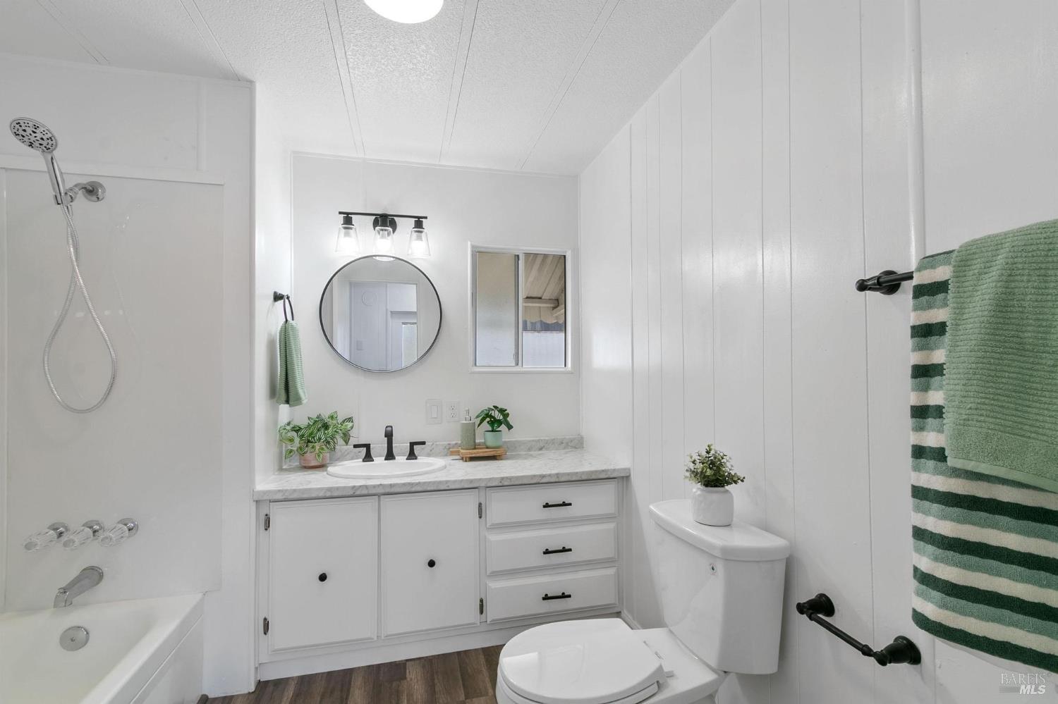 Detail Gallery Image 9 of 14 For 2500 Springs Rd 130, Vallejo,  CA 94591 - 1 Beds | 1 Baths