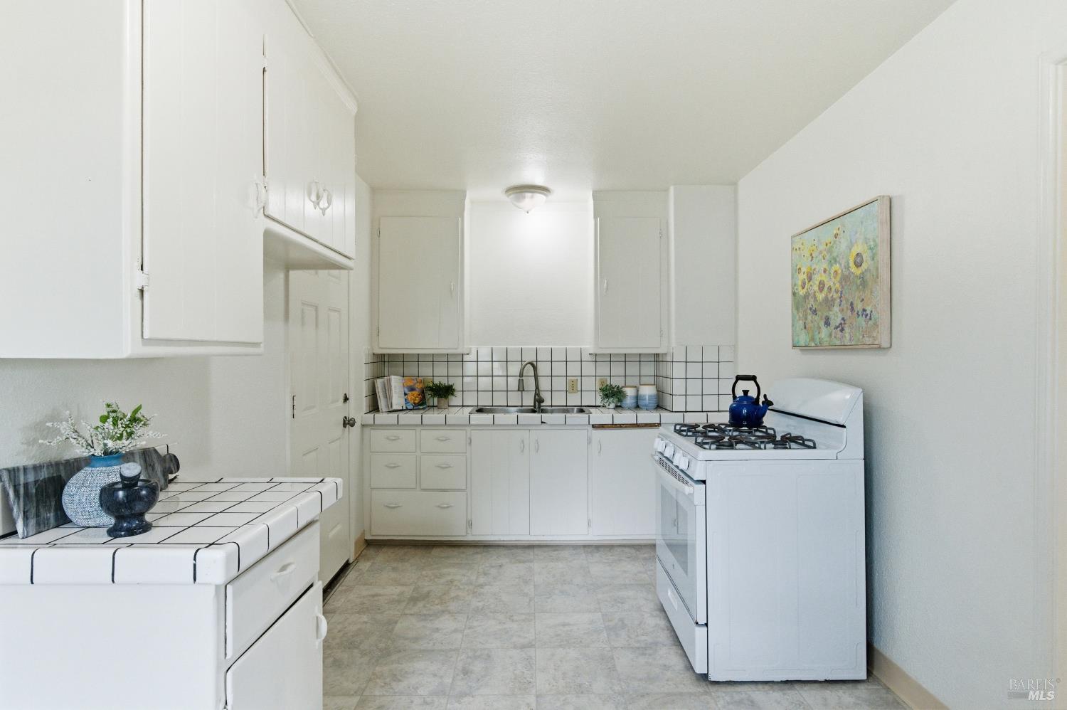 Detail Gallery Image 14 of 41 For 691 Annette Ave, Vallejo,  CA 94591 - 2 Beds | 1 Baths