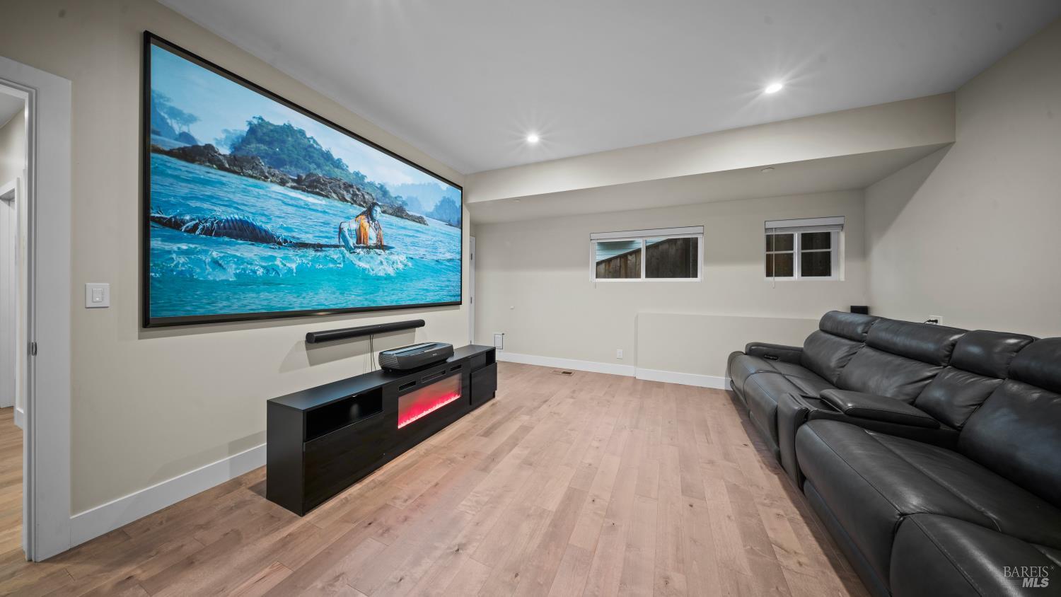 Detail Gallery Image 56 of 74 For 3720 Deauville Pl, Santa Rosa,  CA 95403 - 6 Beds | 4 Baths