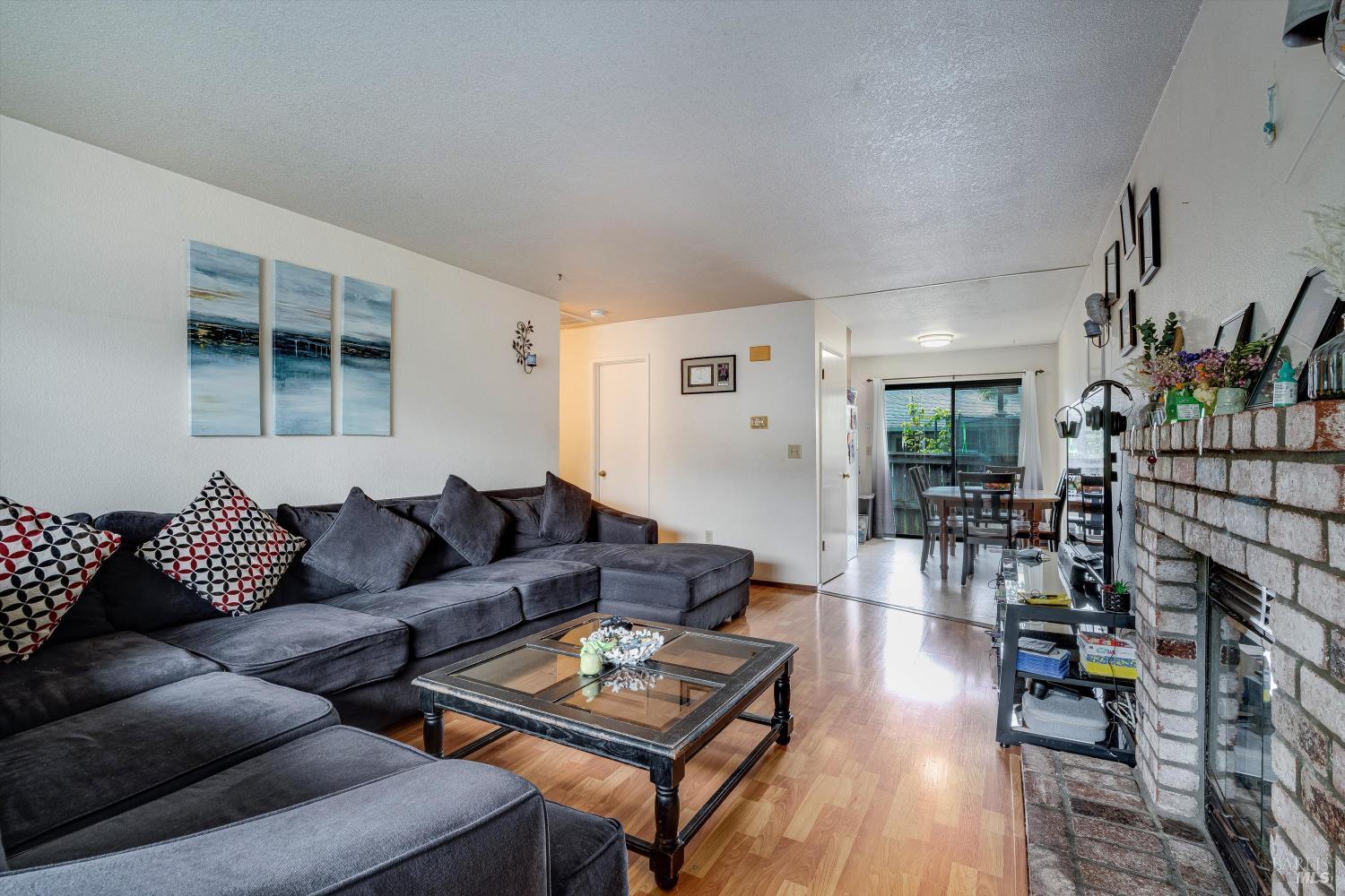 Detail Gallery Image 6 of 31 For 2038 Terry Rd, Santa Rosa,  CA 95403 - – Beds | – Baths