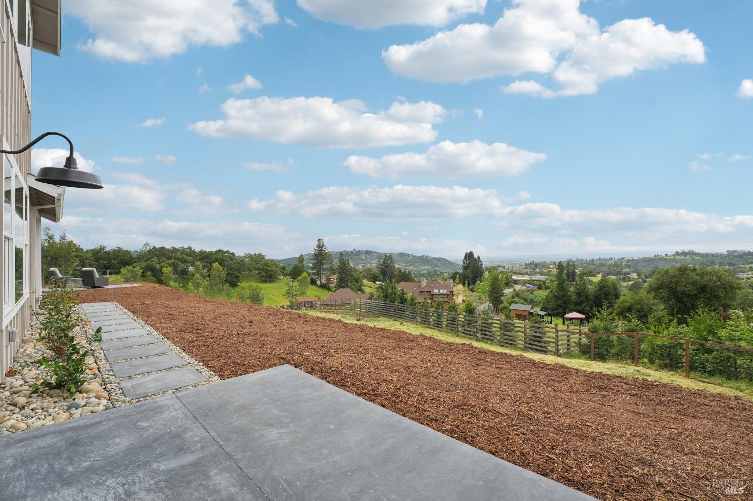 Detail Gallery Image 52 of 80 For 5663 Crystal Dr, Santa Rosa,  CA 95404 - 5 Beds | 3/1 Baths