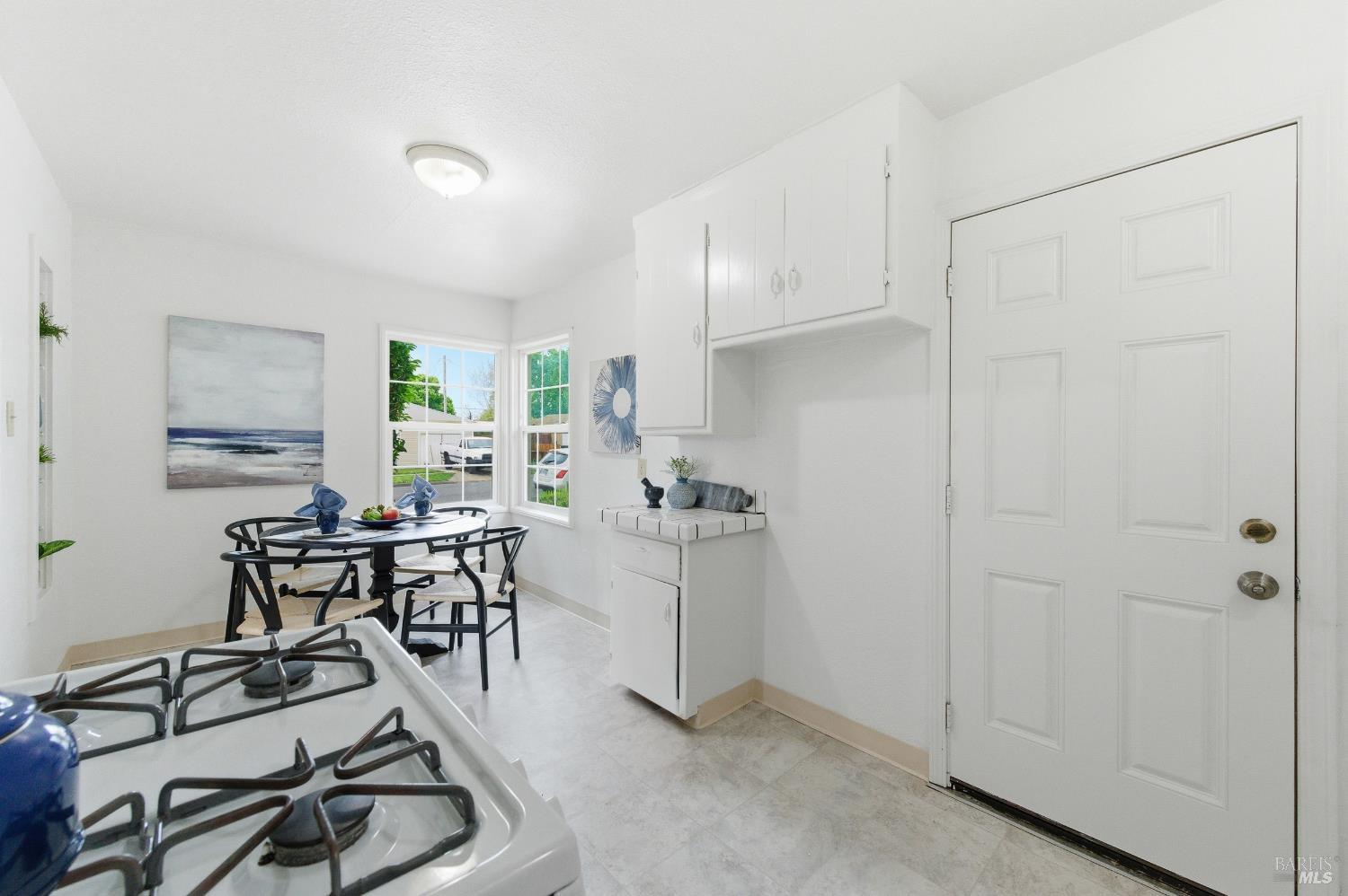 Detail Gallery Image 15 of 41 For 691 Annette Ave, Vallejo,  CA 94591 - 2 Beds | 1 Baths