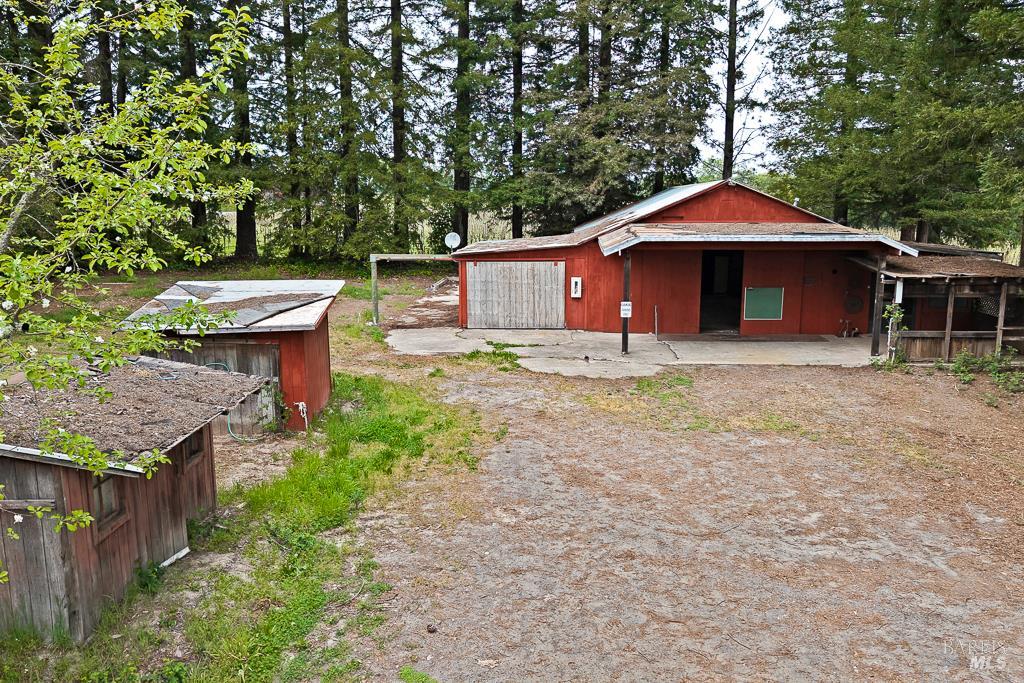 Detail Gallery Image 4 of 13 For 8466 Templeman Rd, Forestville,  CA 95436 - 2 Beds | 2 Baths