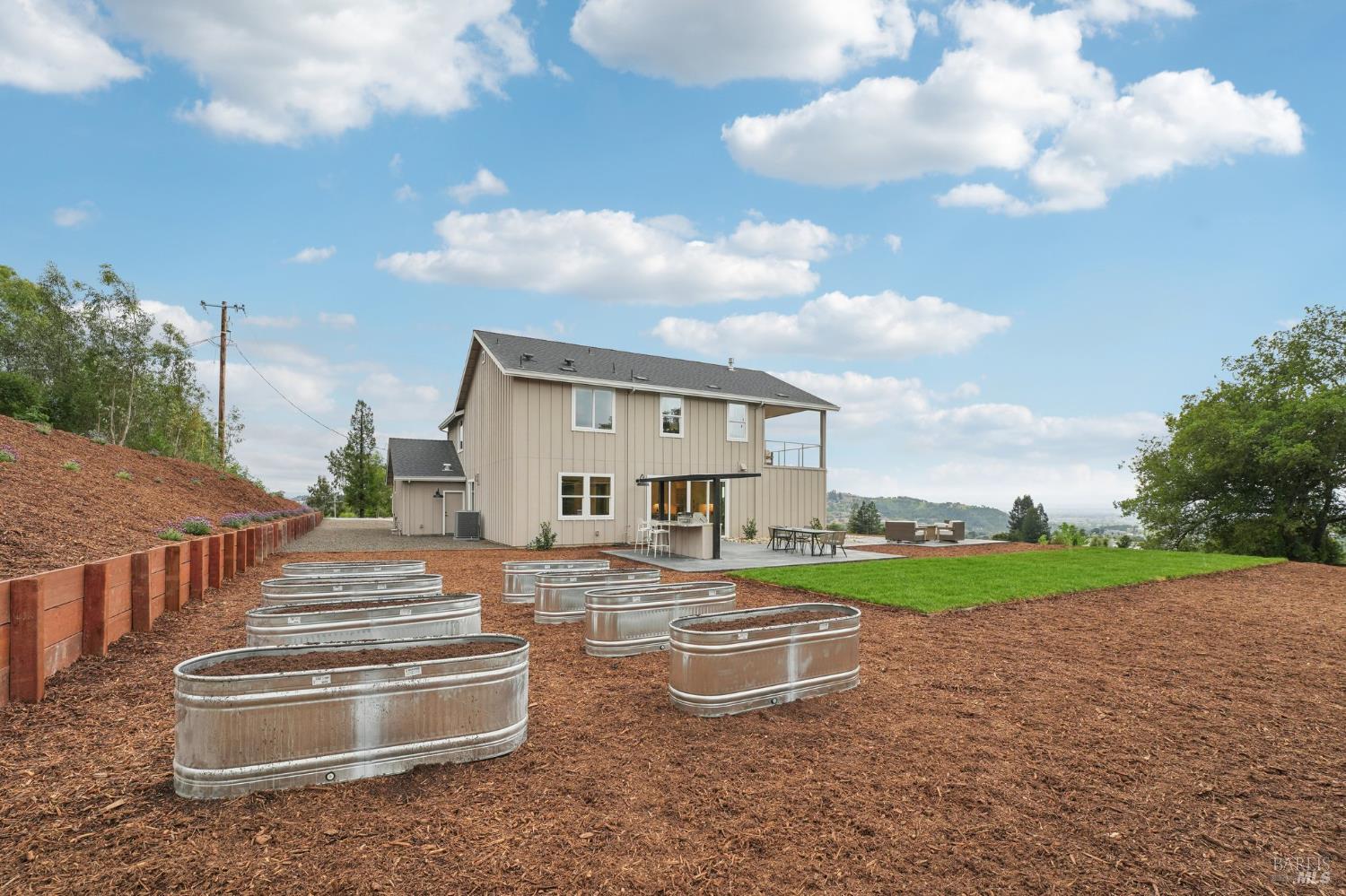 Detail Gallery Image 60 of 80 For 5663 Crystal Dr, Santa Rosa,  CA 95404 - 5 Beds | 3/1 Baths