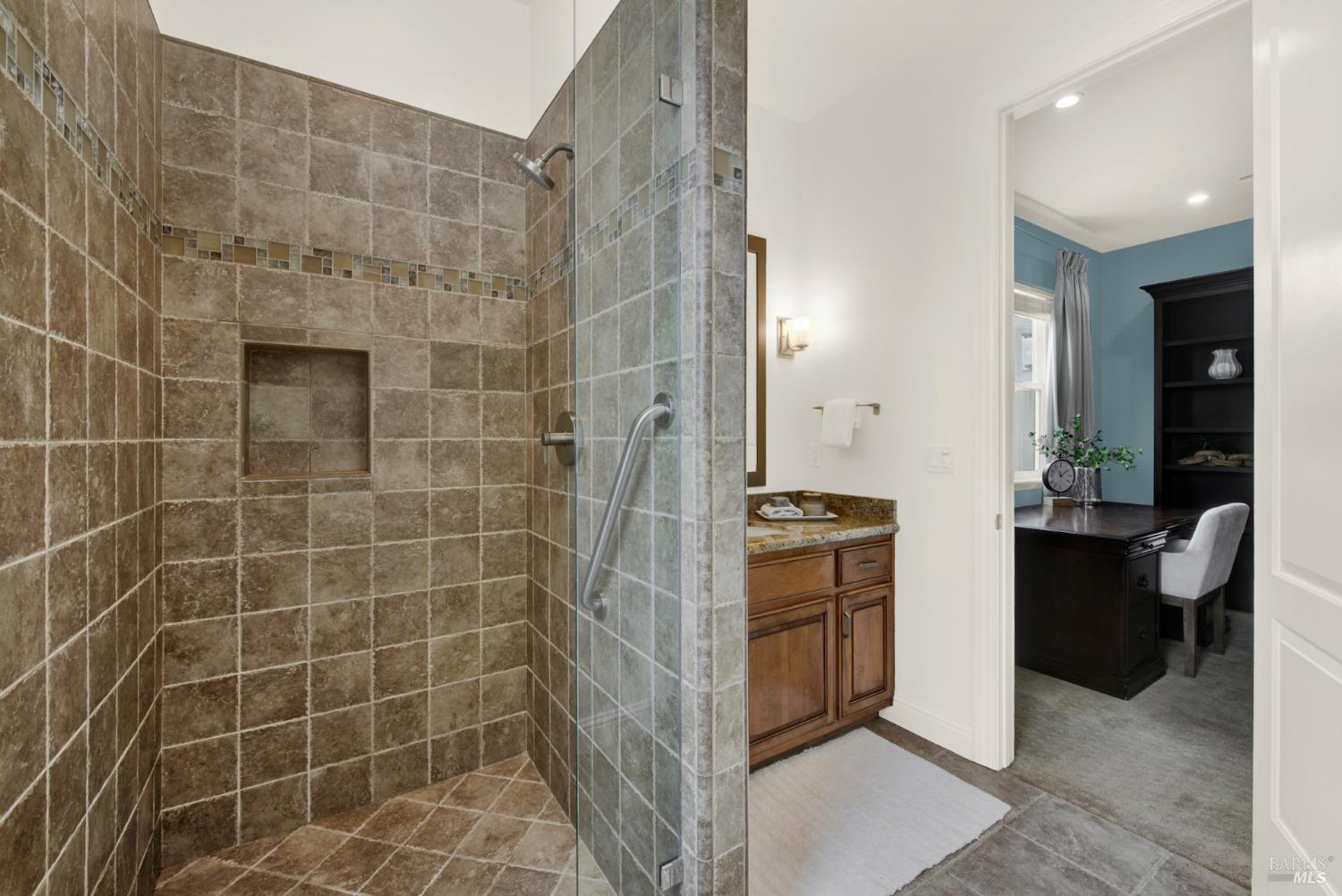 Detail Gallery Image 38 of 95 For 213 Cardwell Ct, Napa,  CA 94559 - 4 Beds | 3/1 Baths