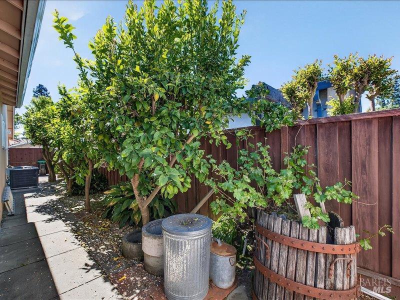 Detail Gallery Image 29 of 30 For 5484 San Jose Dr, Pleasanton,  CA 94566 - 3 Beds | 2 Baths