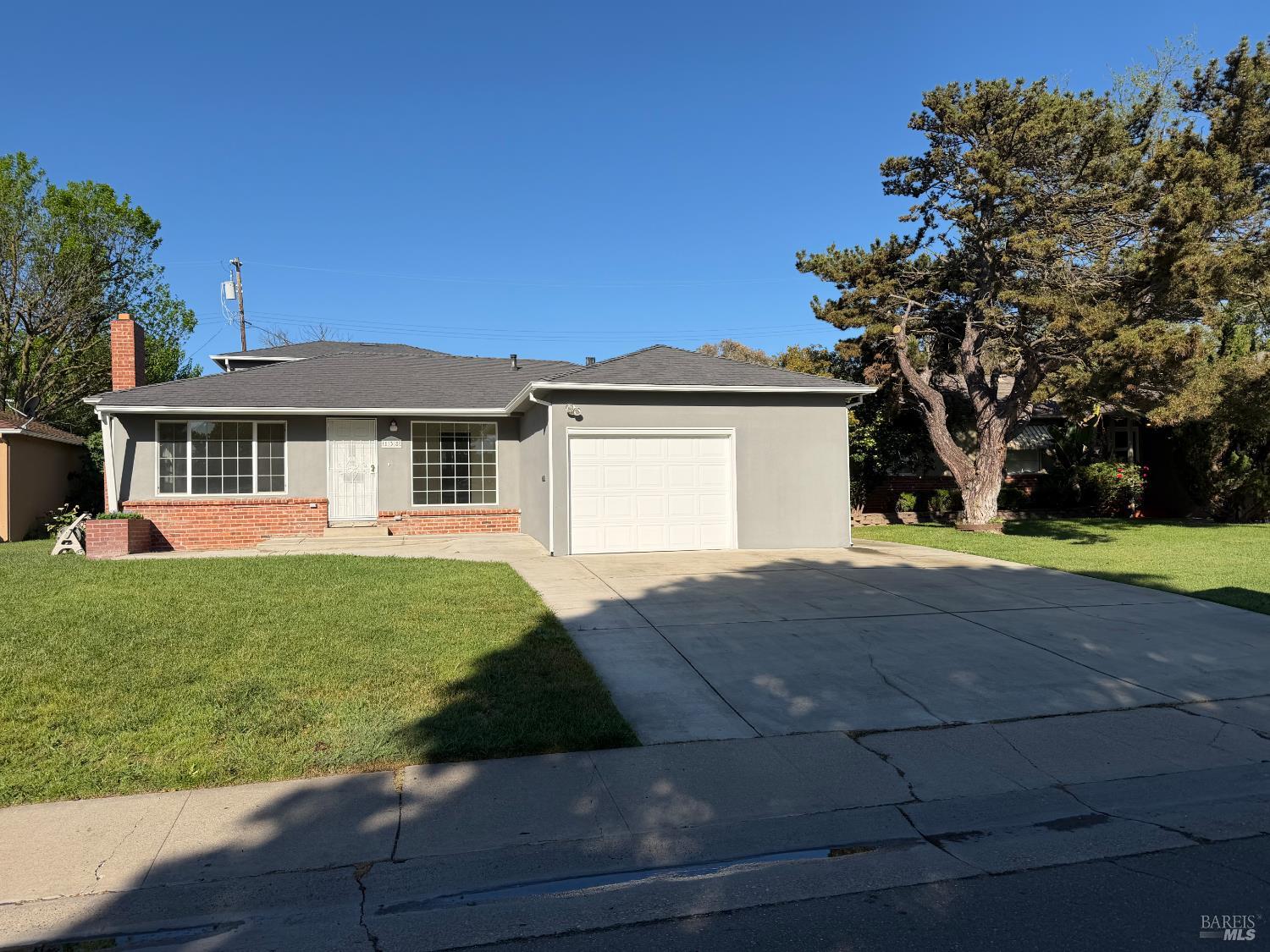 Detail Gallery Image 2 of 53 For 138 Gardiner Way, Rio Vista,  CA 94571 - 5 Beds | 3 Baths