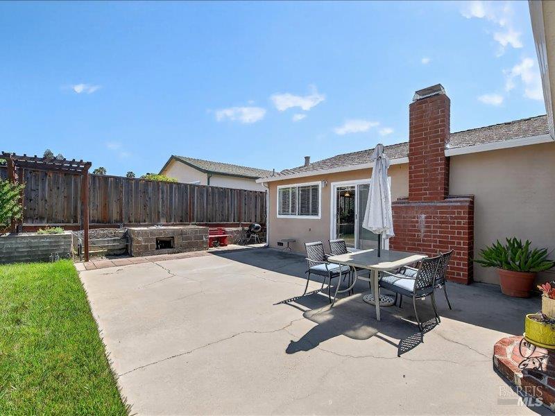 Detail Gallery Image 23 of 30 For 5484 San Jose Dr, Pleasanton,  CA 94566 - 3 Beds | 2 Baths