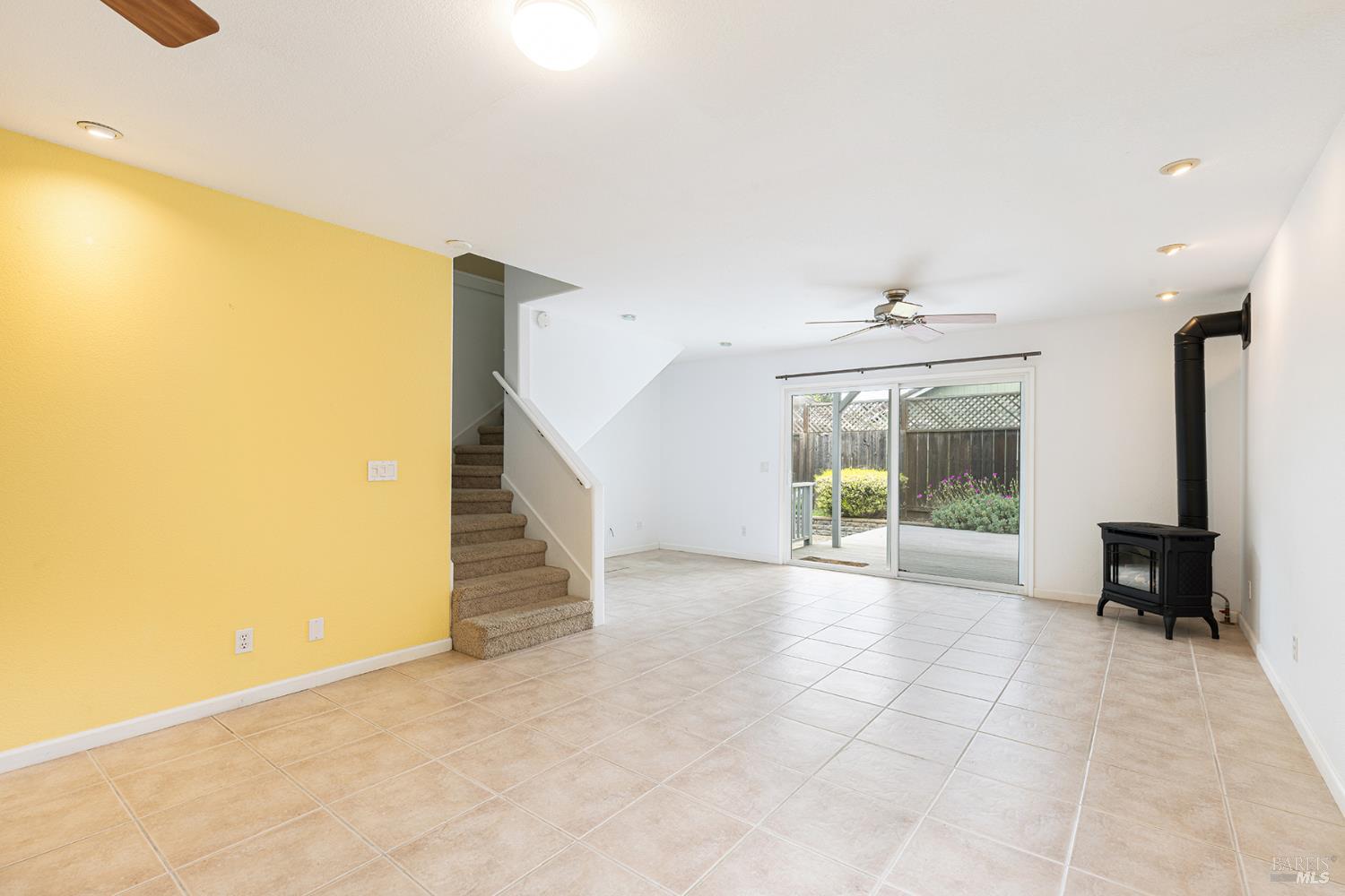 Detail Gallery Image 10 of 47 For 349 Sugar Maple Ln, Windsor,  CA 95492 - 3 Beds | 2 Baths