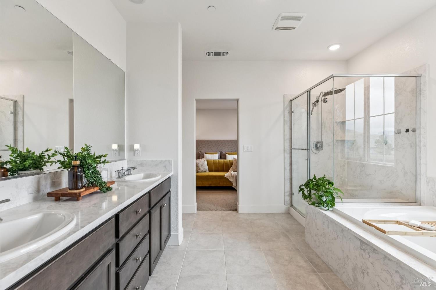 Detail Gallery Image 31 of 52 For 2919 Shaver St, Fairfield,  CA 94533 - 4 Beds | 3 Baths