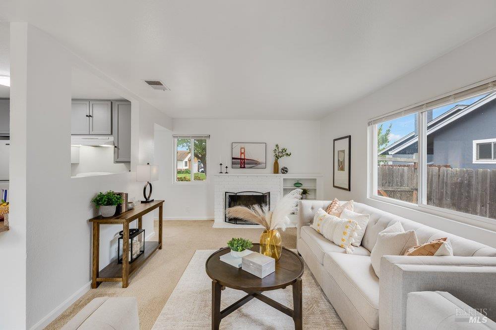 Detail Gallery Image 13 of 87 For 1900 Alice Dr, Vallejo,  CA 94589 - 3 Beds | 2 Baths