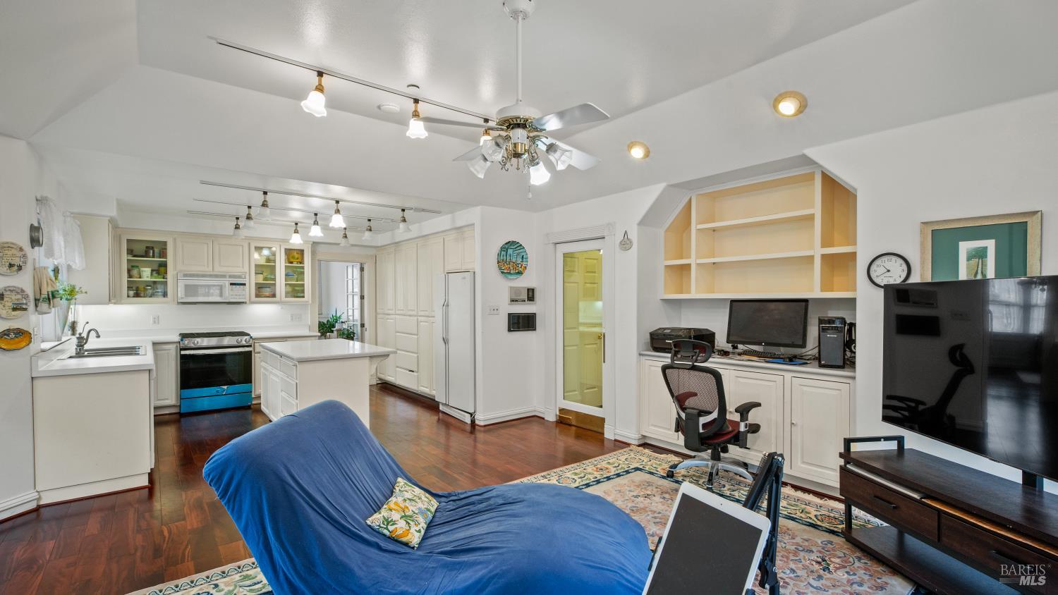 Detail Gallery Image 22 of 68 For 113 Heidi Ln, Cloverdale,  CA 95425 - 3 Beds | 2/2 Baths