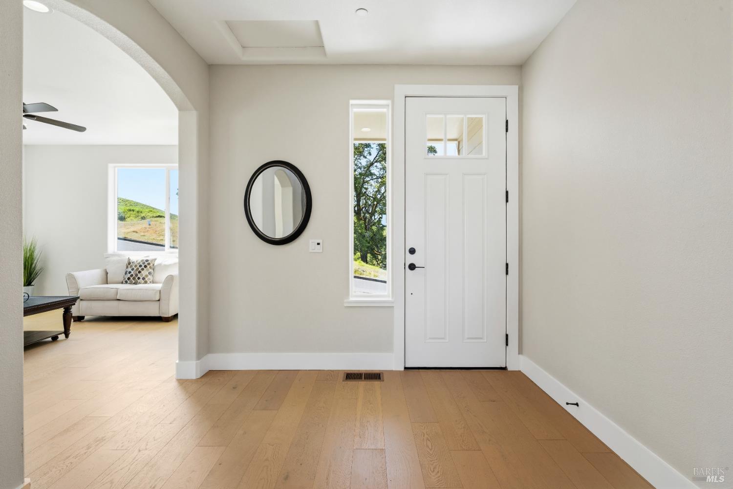 Detail Gallery Image 4 of 57 For 400 Tehuacan Rd, Ukiah,  CA 95482 - 4 Beds | 3 Baths