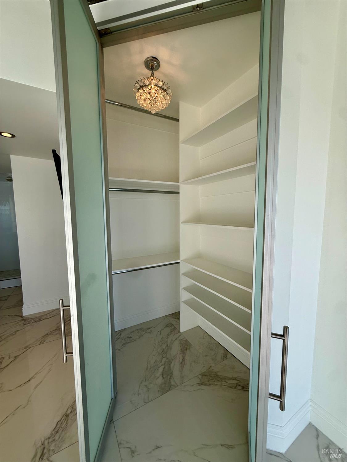 Detail Gallery Image 17 of 25 For 6363 Christie Ave #2513,  Emeryville,  CA 94608 - 1 Beds | 1 Baths