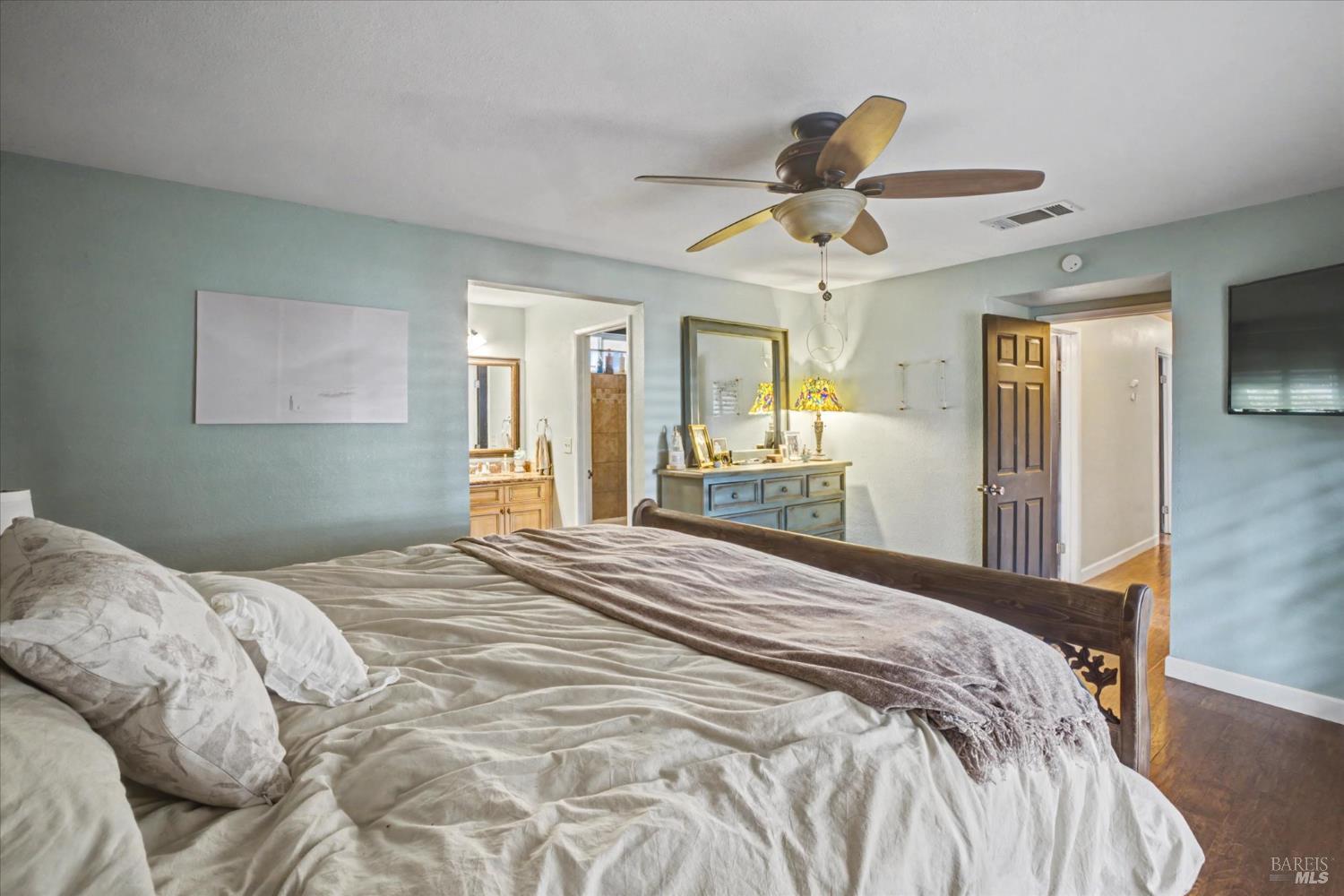 Detail Gallery Image 21 of 68 For 456 Marbella Ln, Vacaville,  CA 95688 - 4 Beds | 2 Baths