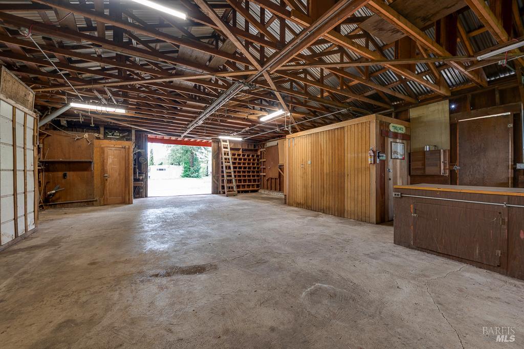 Detail Gallery Image 9 of 13 For 8466 Templeman Rd, Forestville,  CA 95436 - 2 Beds | 2 Baths