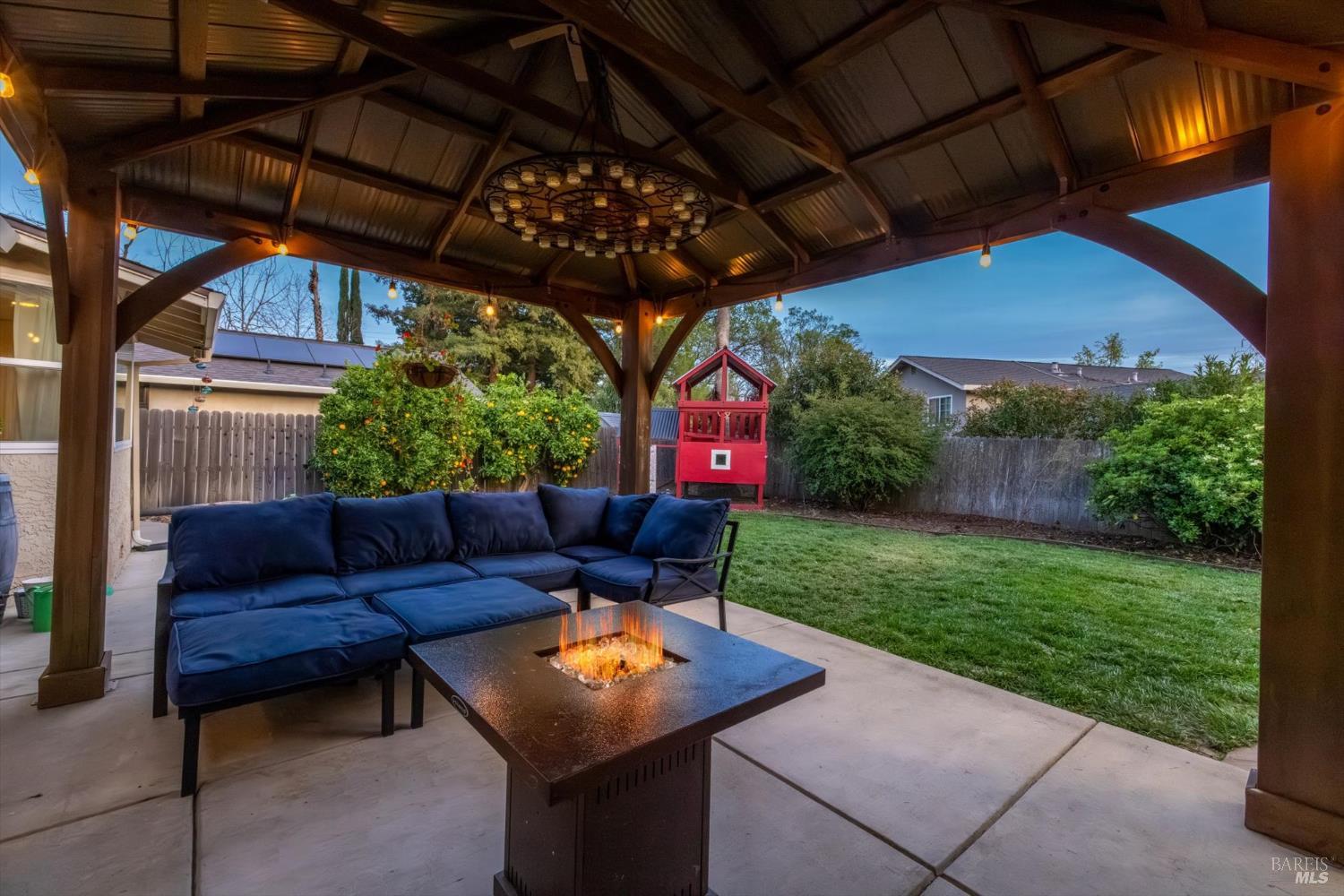 Detail Gallery Image 50 of 68 For 456 Marbella Ln, Vacaville,  CA 95688 - 4 Beds | 2 Baths