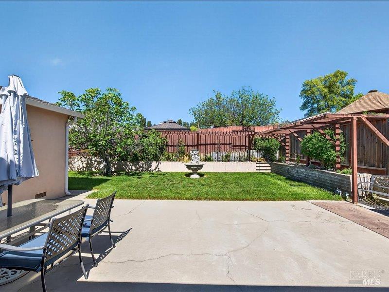 Detail Gallery Image 24 of 30 For 5484 San Jose Dr, Pleasanton,  CA 94566 - 3 Beds | 2 Baths