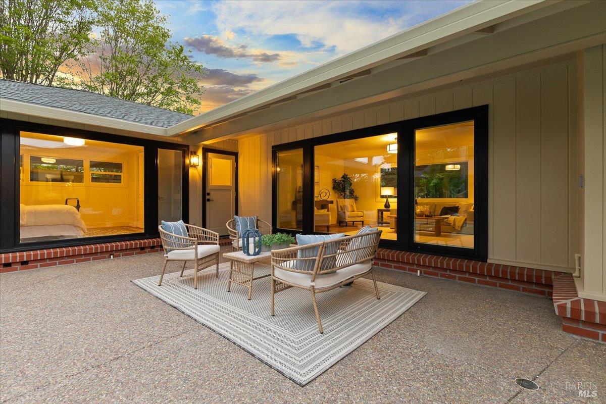 Detail Gallery Image 51 of 62 For 205 Alderbrook Dr, Santa Rosa,  CA 95405 - 3 Beds | 3 Baths