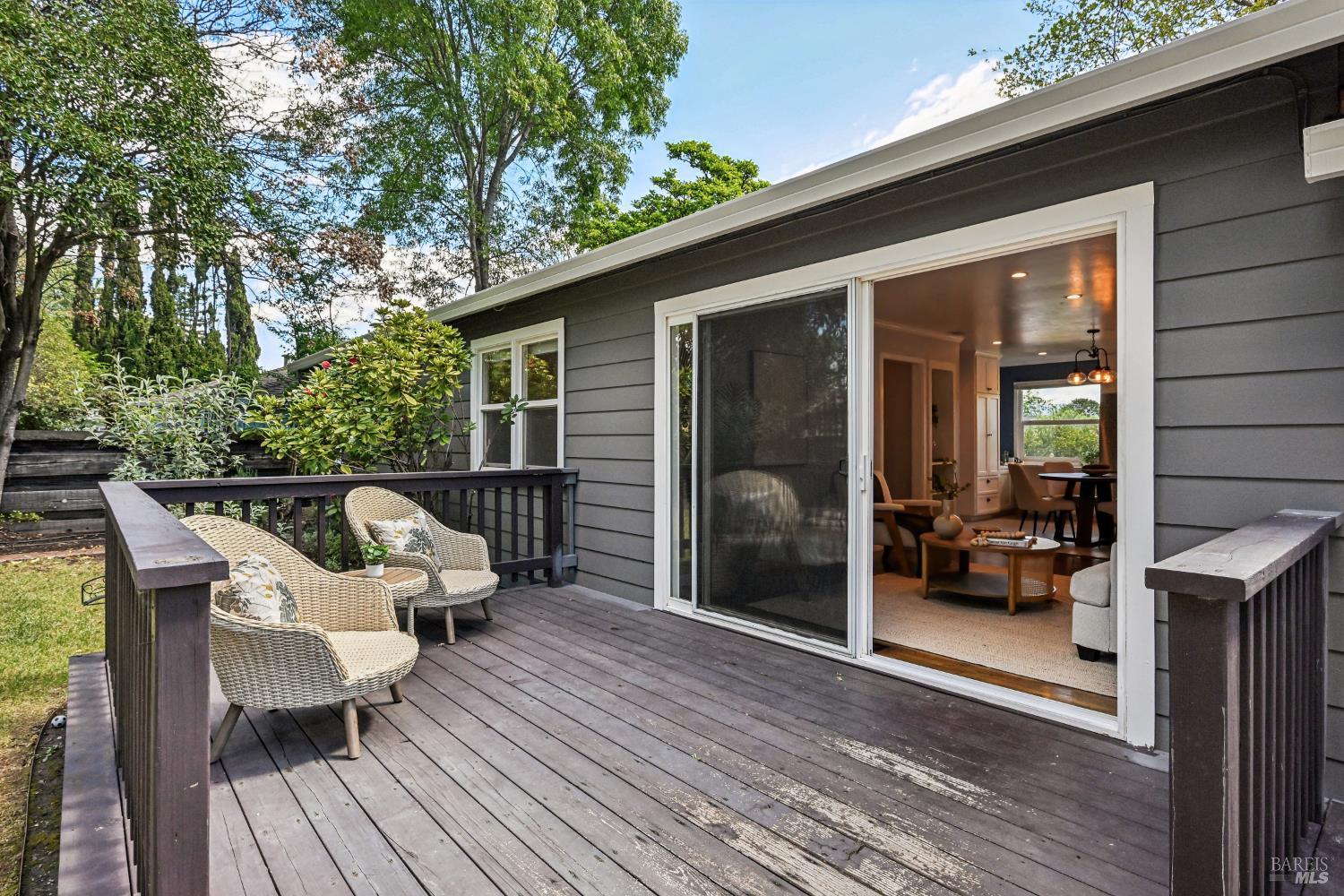 Detail Gallery Image 32 of 41 For 3045 Spring Creek Dr, Santa Rosa,  CA 95405 - 3 Beds | 1 Baths