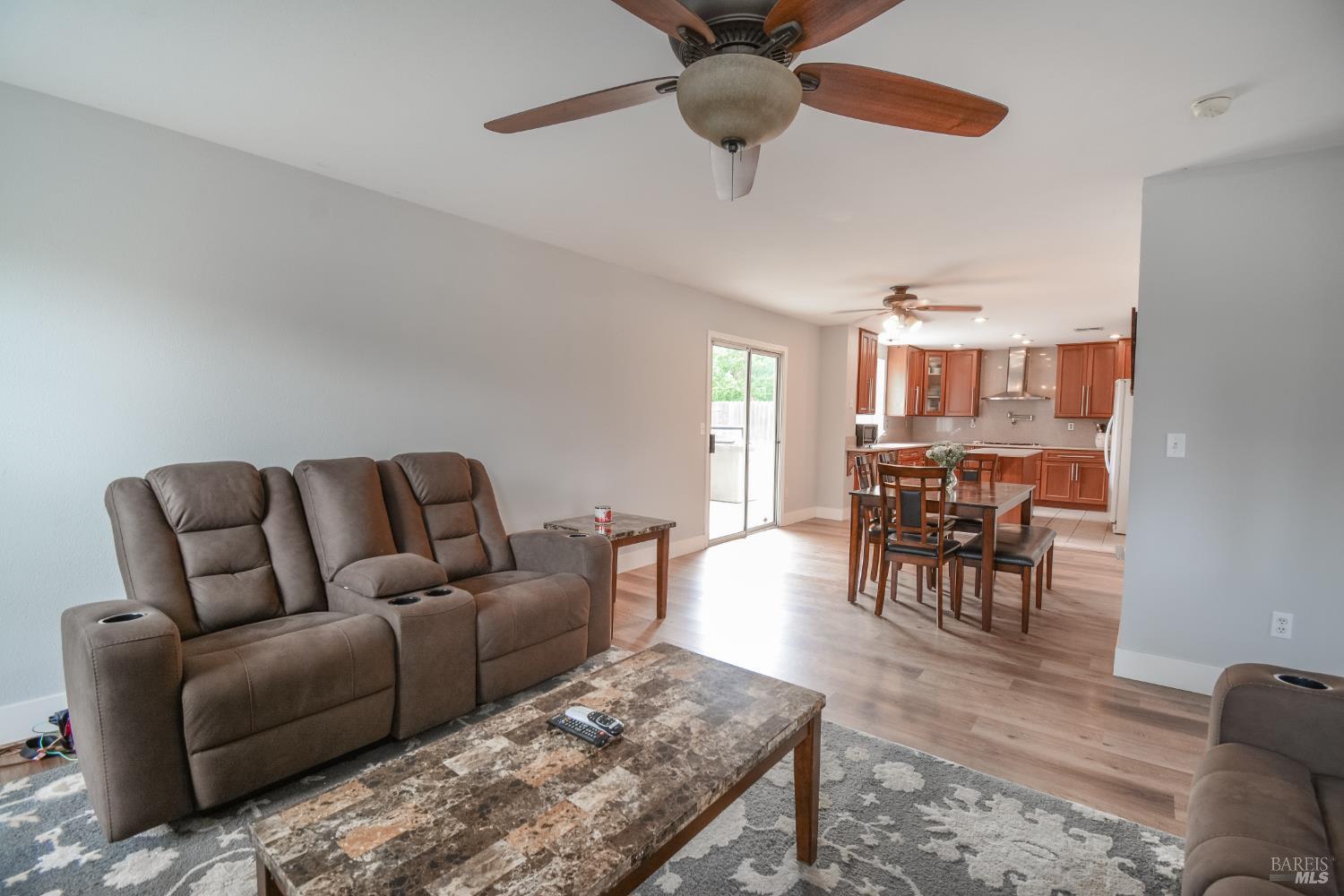 Detail Gallery Image 12 of 53 For 640 Ferguson Ct, Dixon,  CA 95620 - 4 Beds | 3/1 Baths