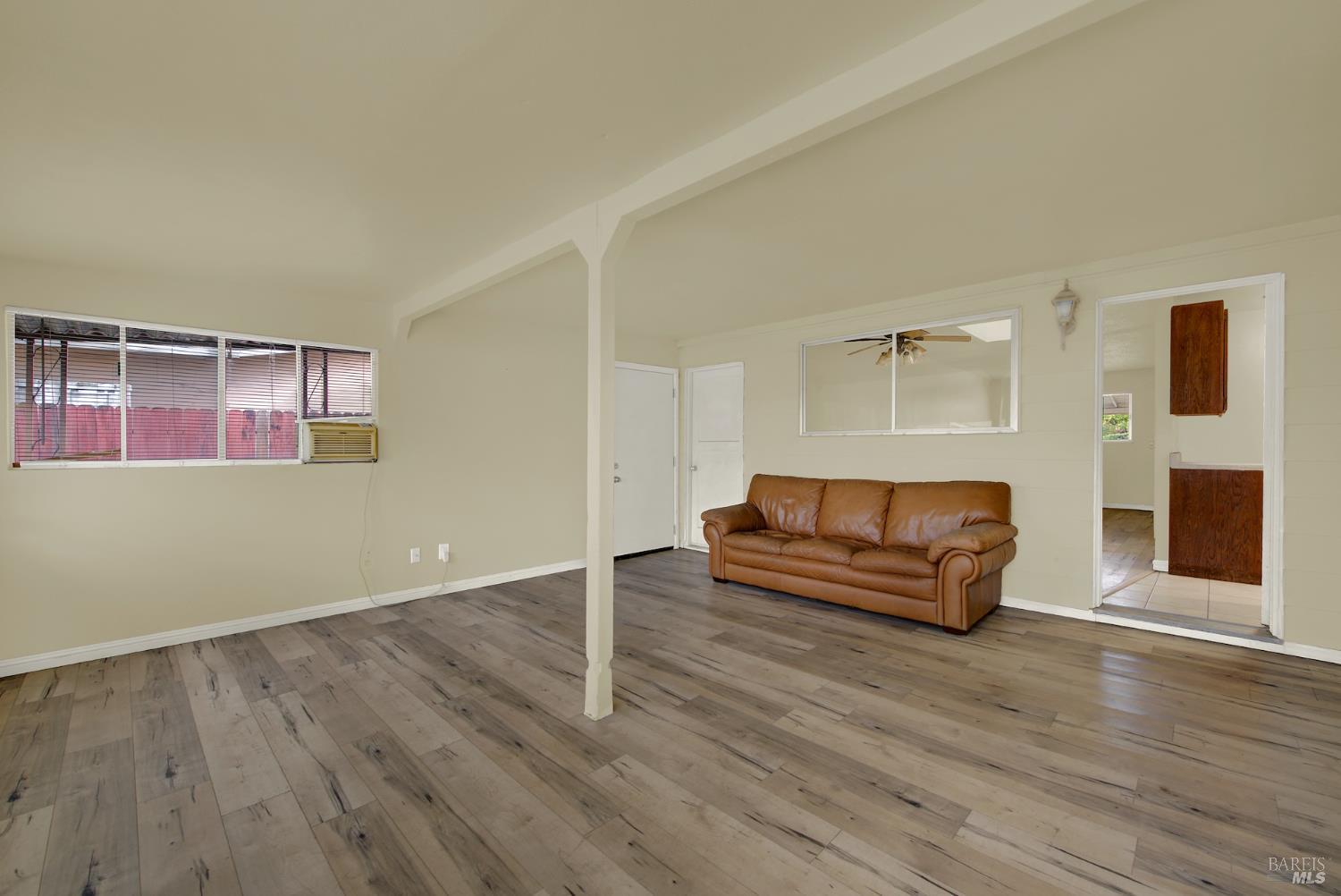 Detail Gallery Image 30 of 69 For 499 Apple Tree Ln, Fairfield,  CA 94533 - 3 Beds | 1 Baths