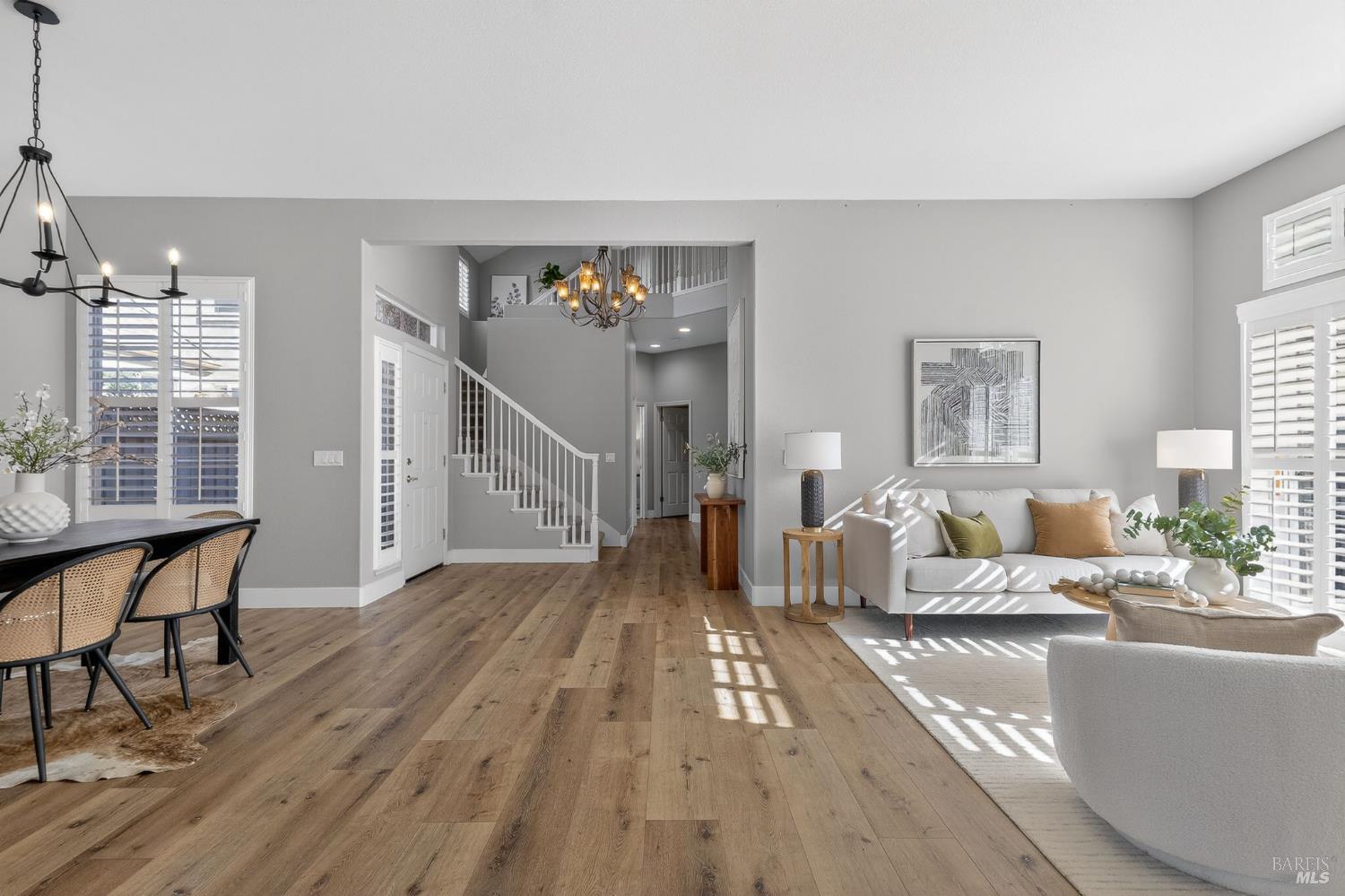 Detail Gallery Image 7 of 28 For 10 Makena Ct, Petaluma,  CA 94954 - 4 Beds | 3 Baths