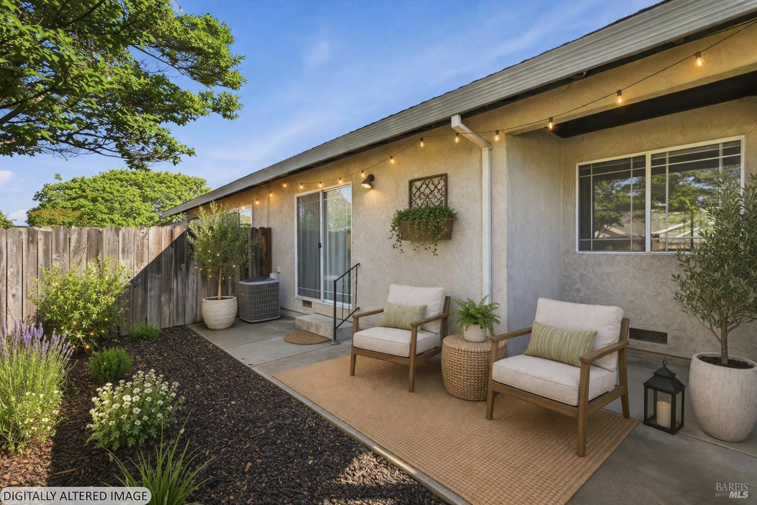 Detail Gallery Image 16 of 26 For 786 William Ct, Napa,  CA 94558 - 2 Beds | 2 Baths