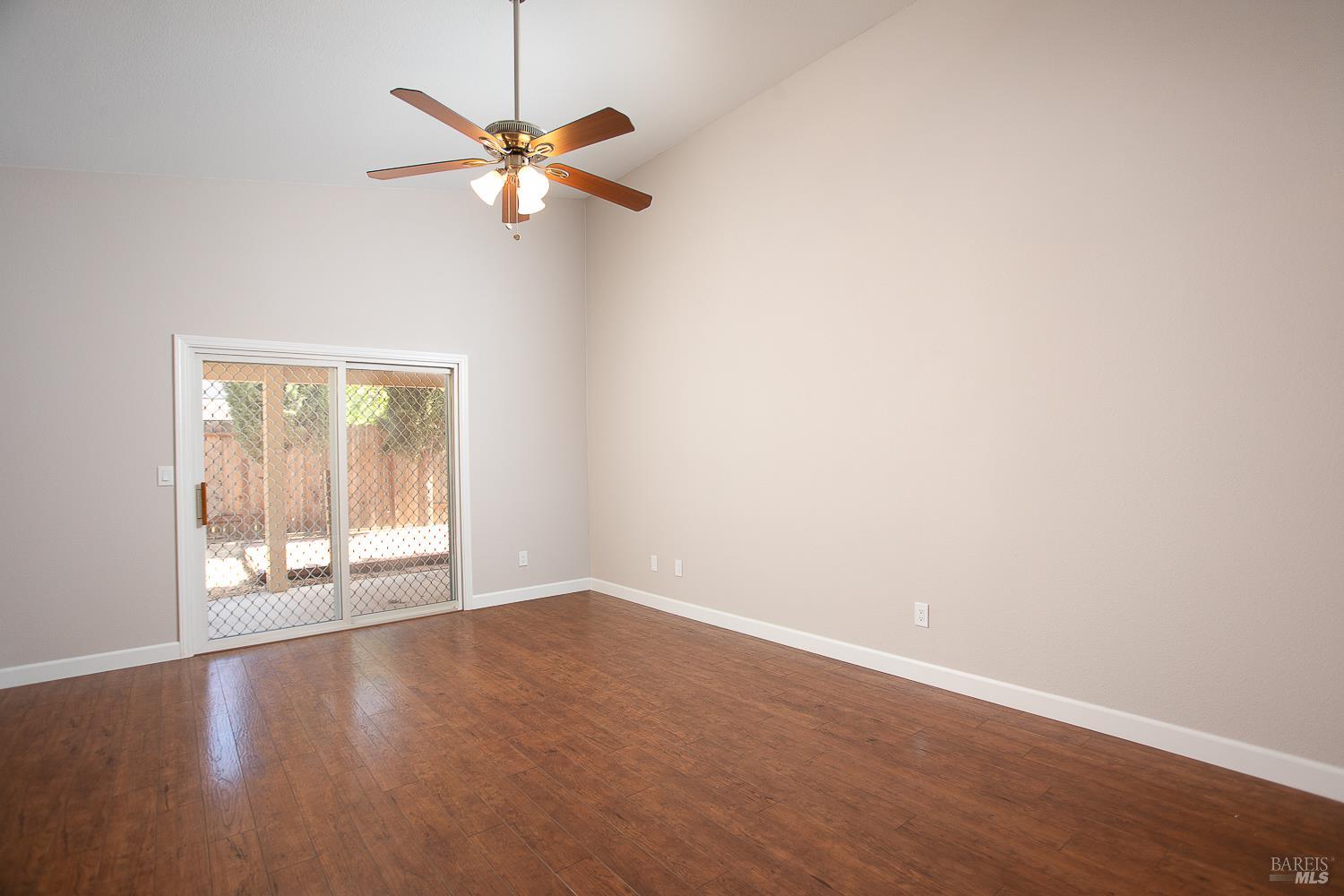 Detail Gallery Image 29 of 52 For 1620 Austin Dr, Dixon,  CA 95620 - 4 Beds | 2 Baths