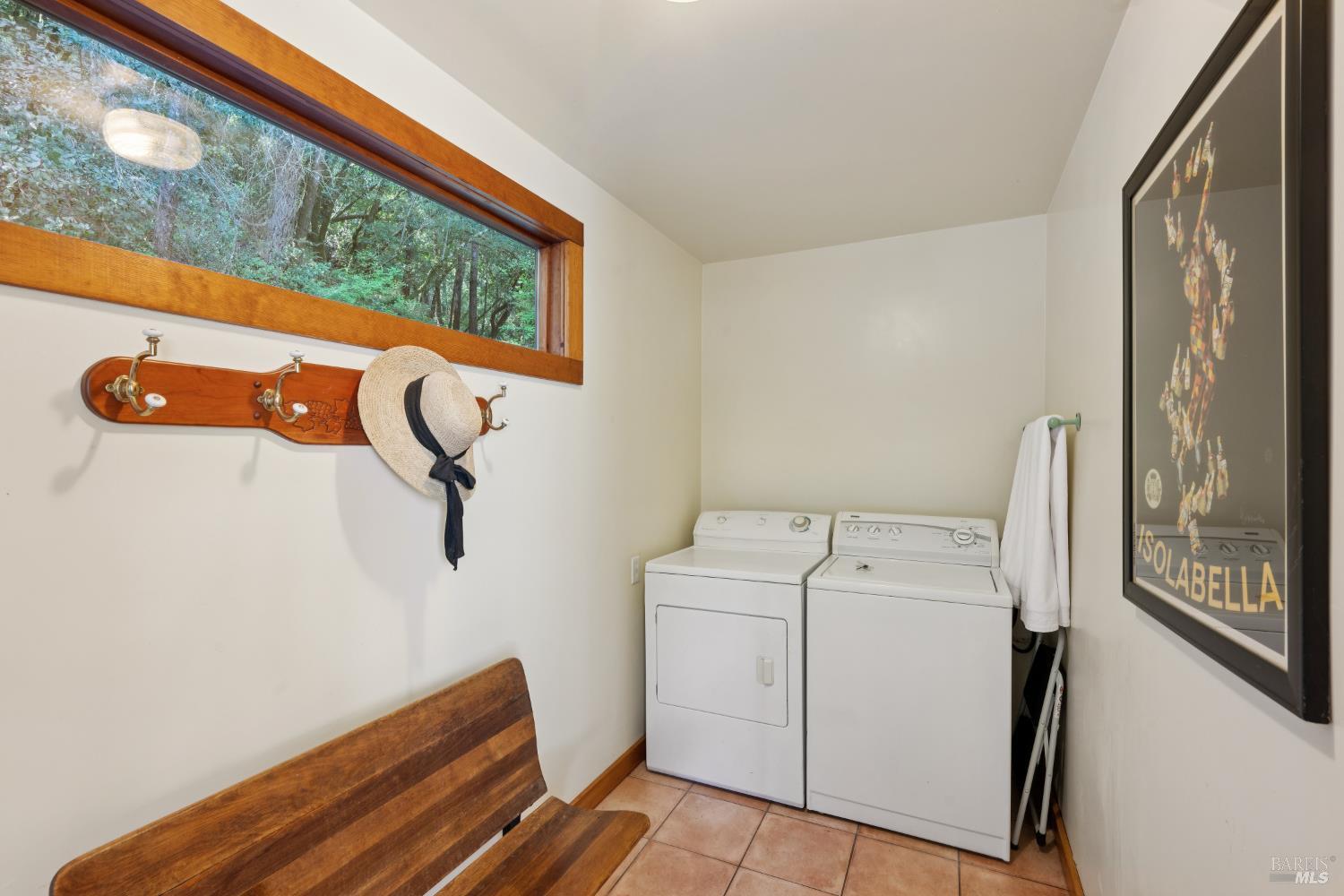 Detail Gallery Image 29 of 51 For 1311 W Dry Creek Rd, Healdsburg,  CA 95448 - 2 Beds | 1/1 Baths