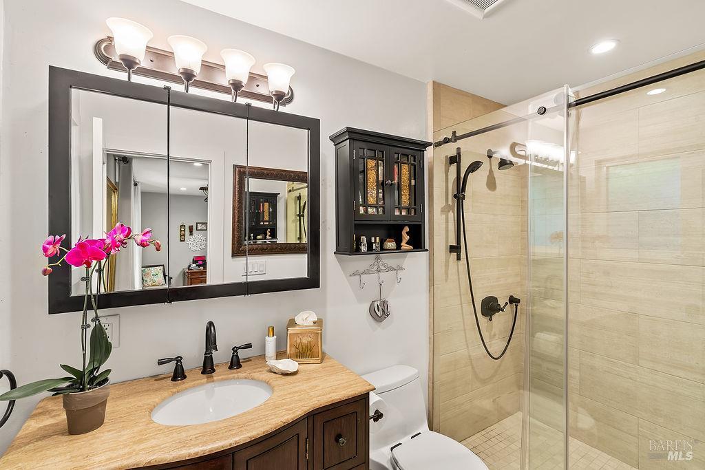 Detail Gallery Image 24 of 38 For 779 Joni Ct, Windsor,  CA 95492 - 4 Beds | 3 Baths