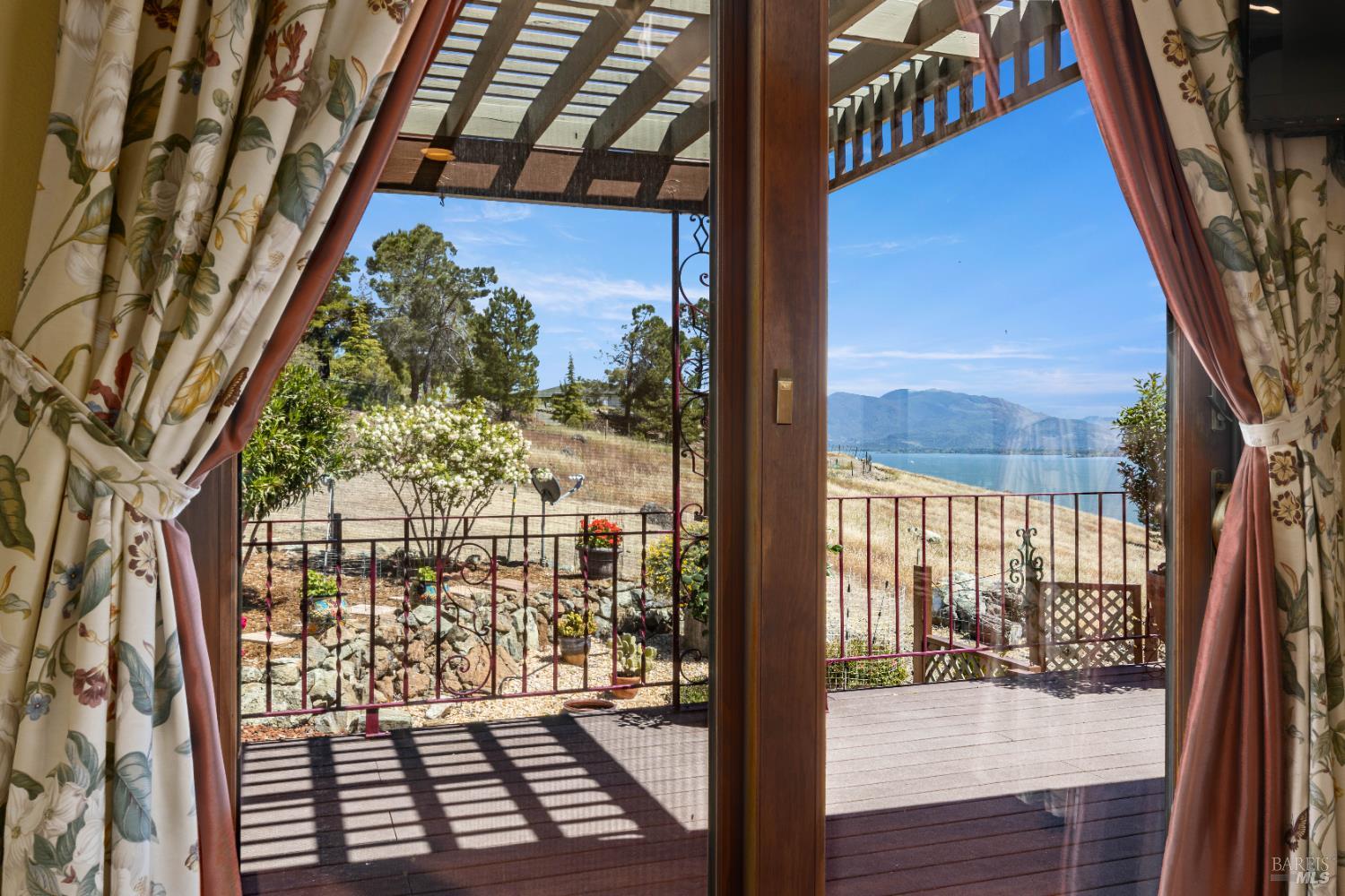 Detail Gallery Image 53 of 99 For 425 Lake Vista Dr, Lakeport,  CA 95453 - 3 Beds | 3/2 Baths